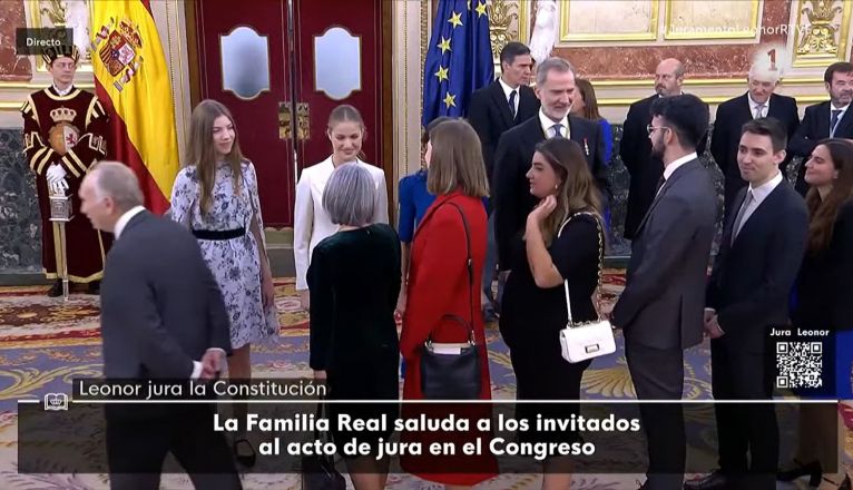 Encuentro de Eliana Padilla con Leonor en el besamanos