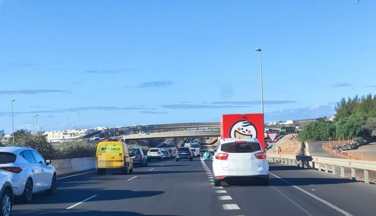 El atasco formado tras el choque