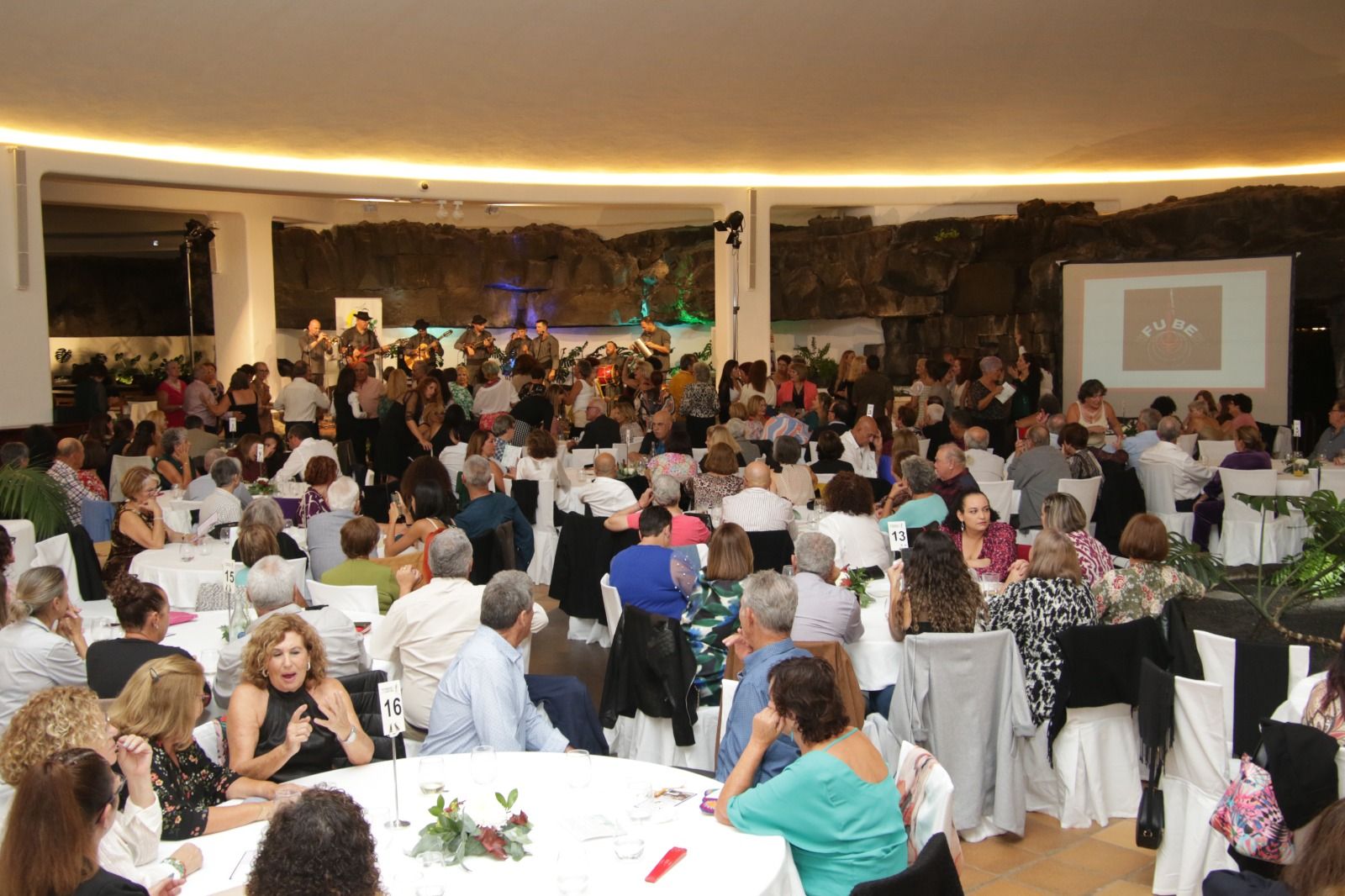 Cena benéfica de AFOL, 2023