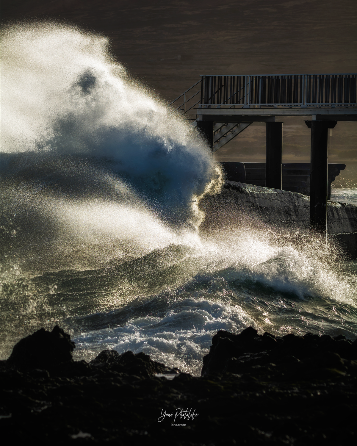 La fotografía de la ola en la playa de La Garita