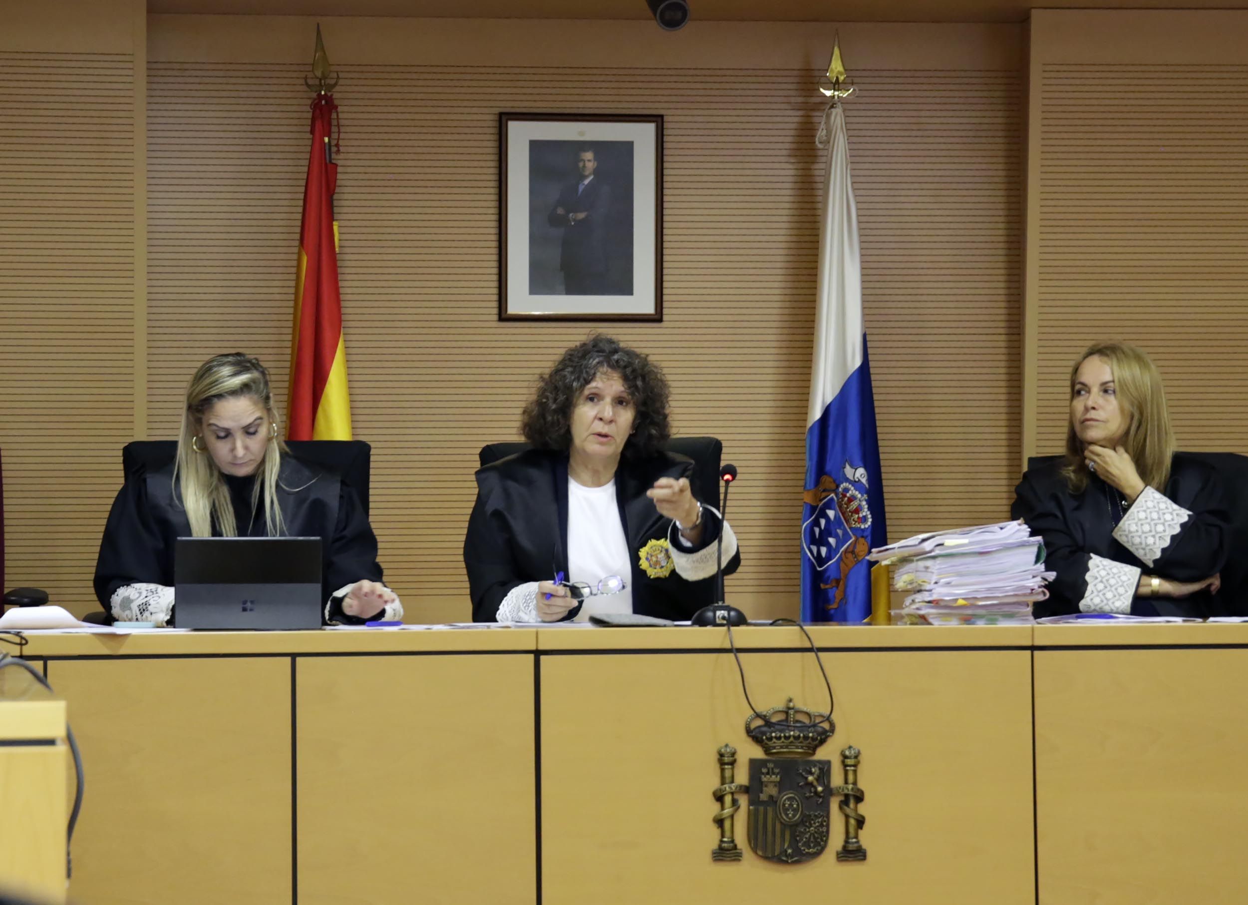 Las juezas de la Sección Sexta de la Audiencia Provincial de Las Palmas. Foto: José Luis Carrasco.