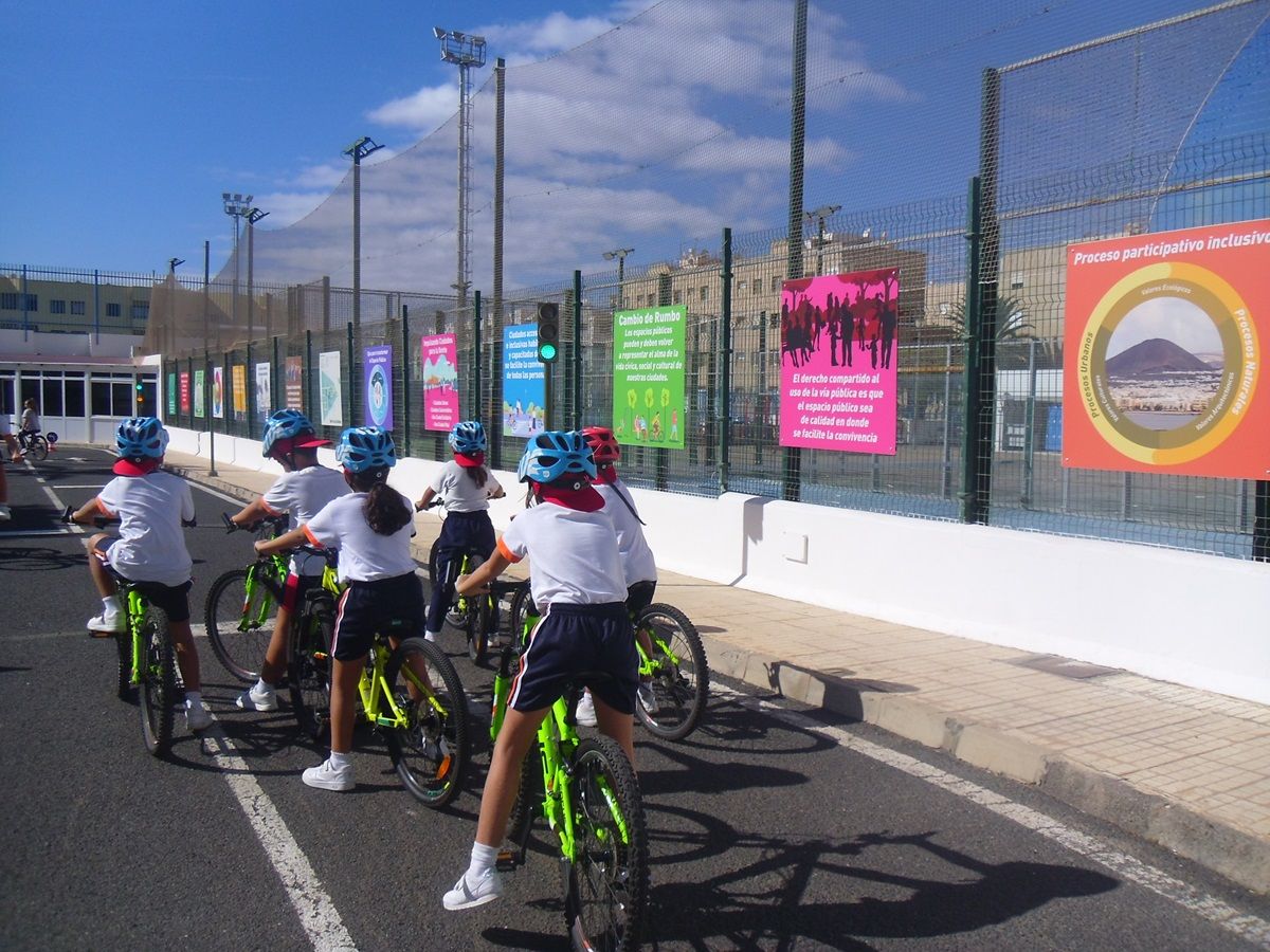 Los alumnos durante los programas de educación vial