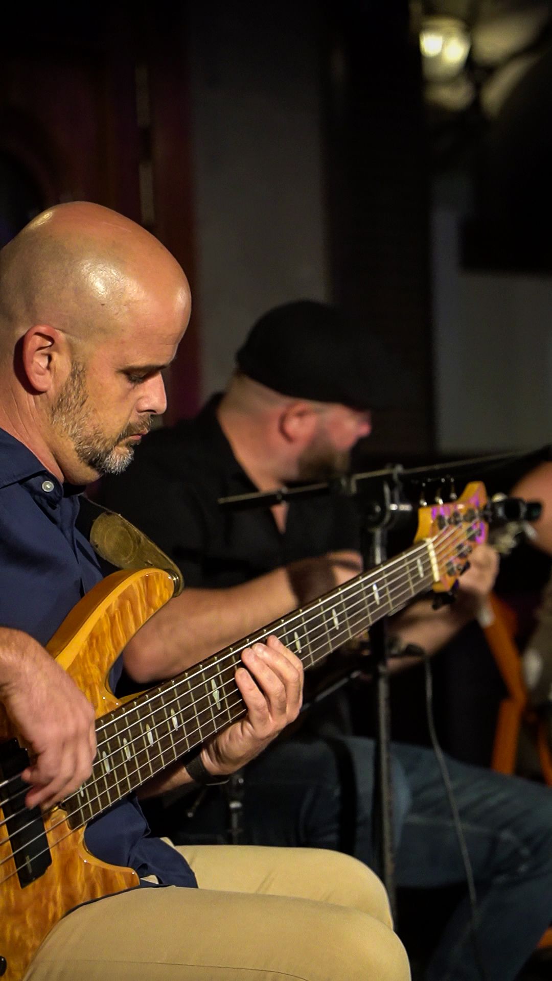 De la raíz a la tierra (Fotos: Iván Umpiérrez) De la raíz a la tierra (Fotos: Iván Umpiérrez)