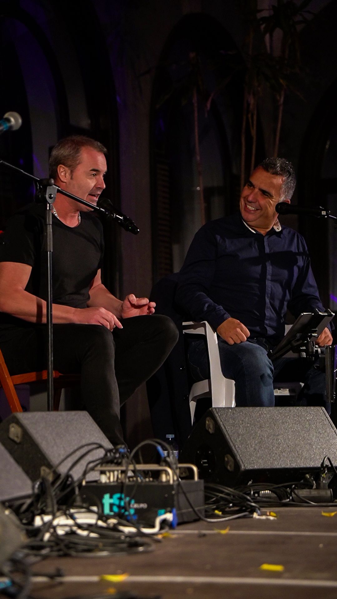 De la raíz a la tierra (Fotos: Iván Umpiérrez) De la raíz a la tierra (Fotos: Iván Umpiérrez)