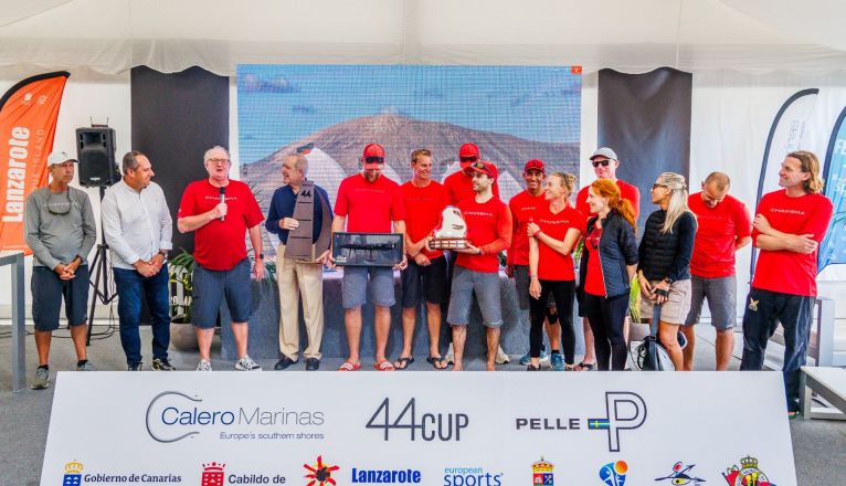 Entrega de trofeos de la 44 Cup Calero Marinas