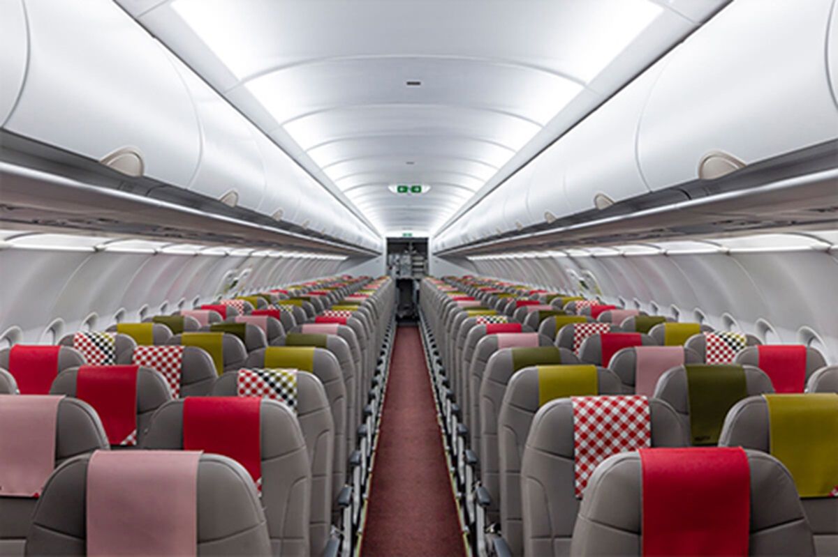 Interior de un avión de Volotea