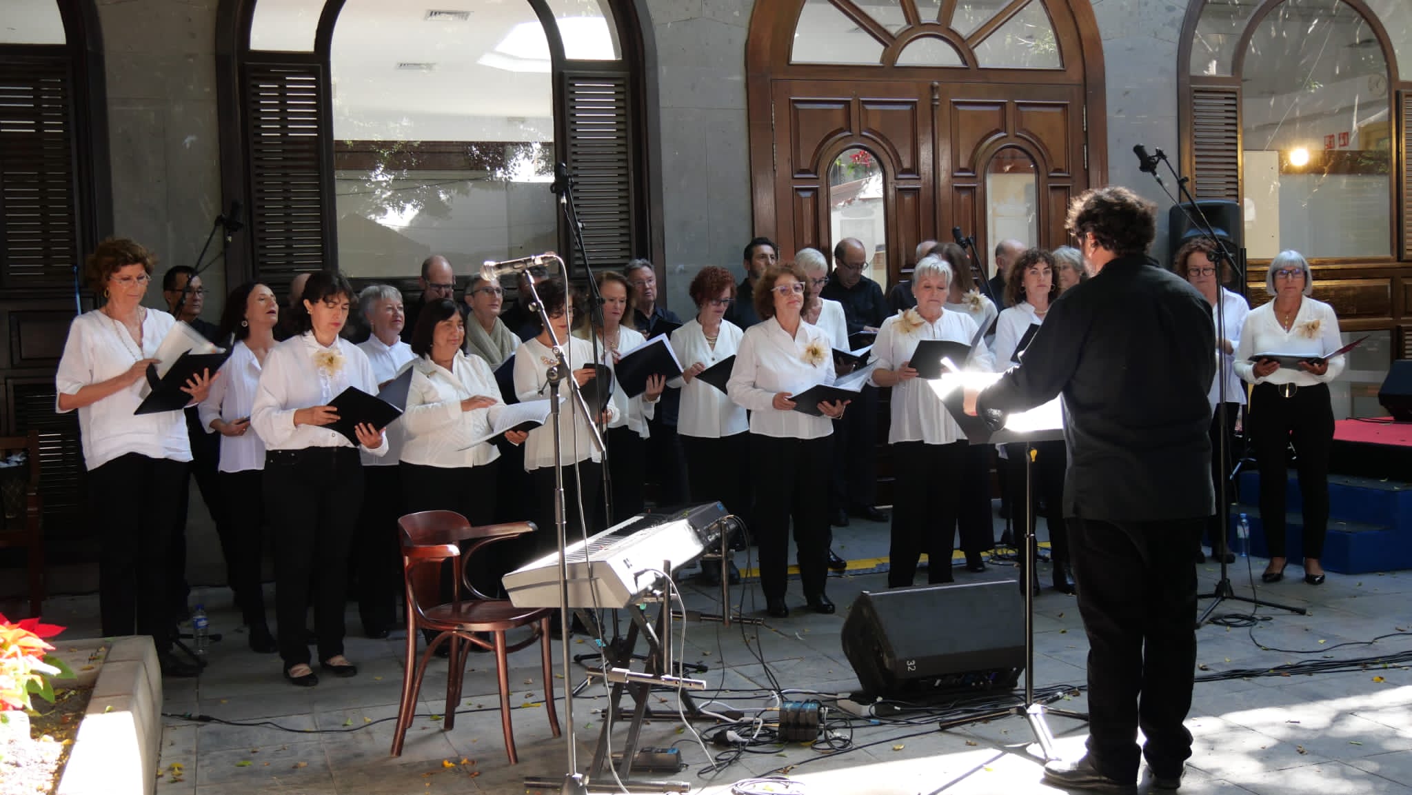 I Encuentro de corales de la coral San Ginés (Fotos Jordi Vispo)