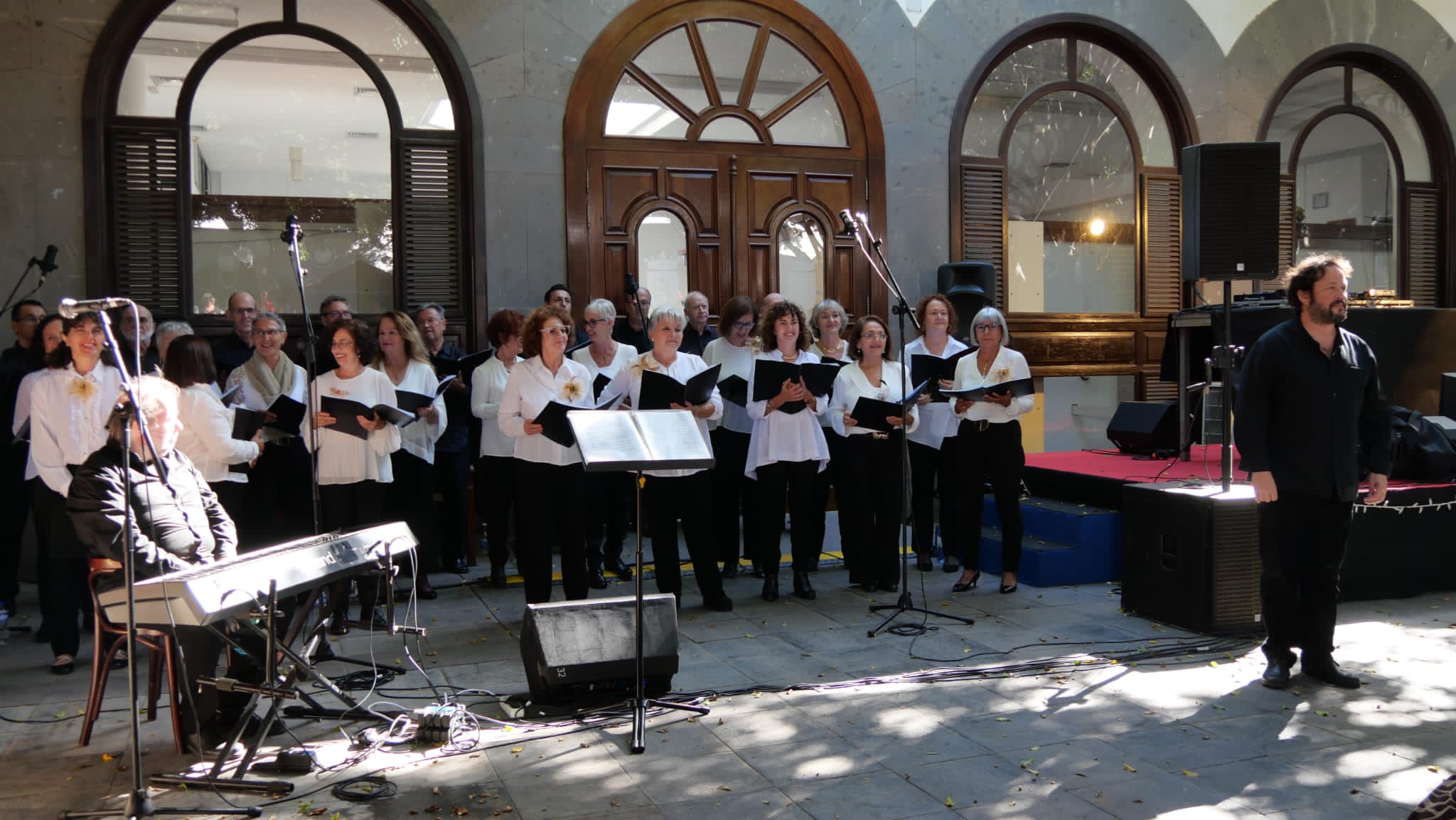 I Encuentro de corales de la coral San Ginés (Fotos Jordi Vispo)