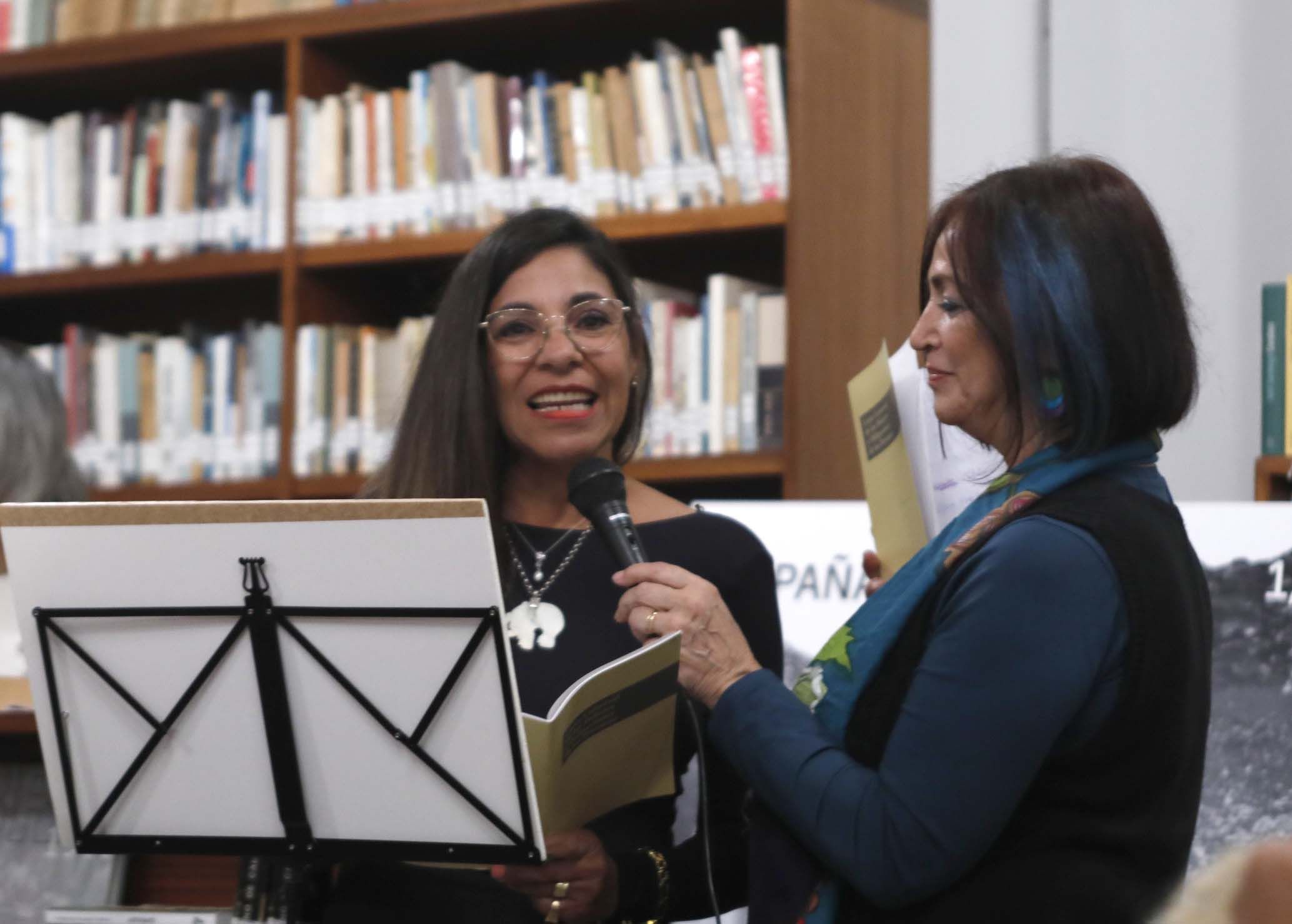 Personalidades de la política y la cultura en el homenaje al 25º aniversario del Nobel a José Saramago. Foto: José Luis Carrasco.