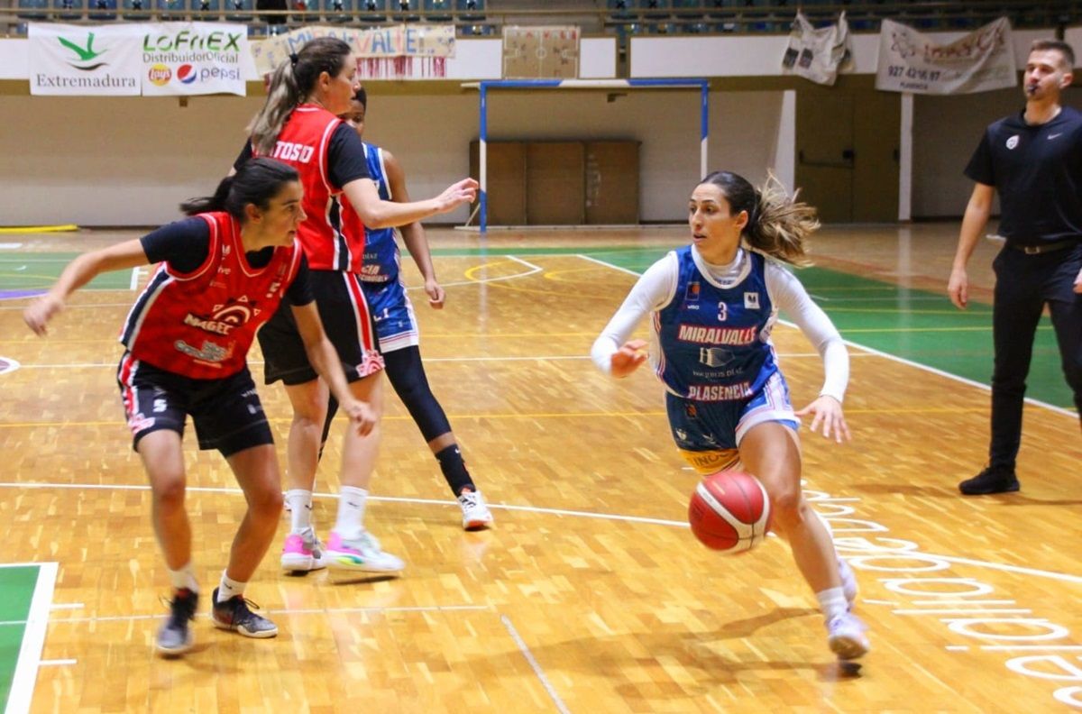 Partido de los equipos Hierros Díaz Miralvalle Plasencia y Magec Tías