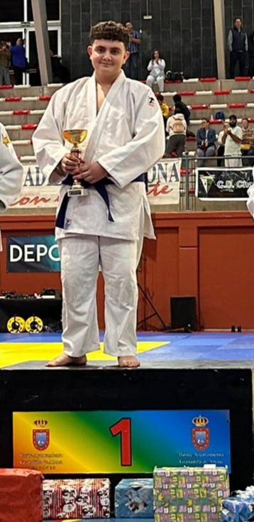Los participantes del  'Club de Judo Costa Teguise' en la Copa de España