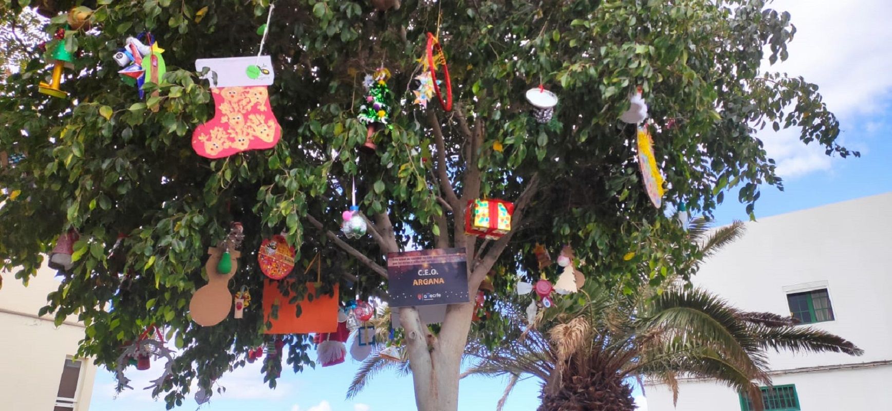 Decoración navideña del CEO Argana Alta. Foto: Ayuntamiento de Arrecife.