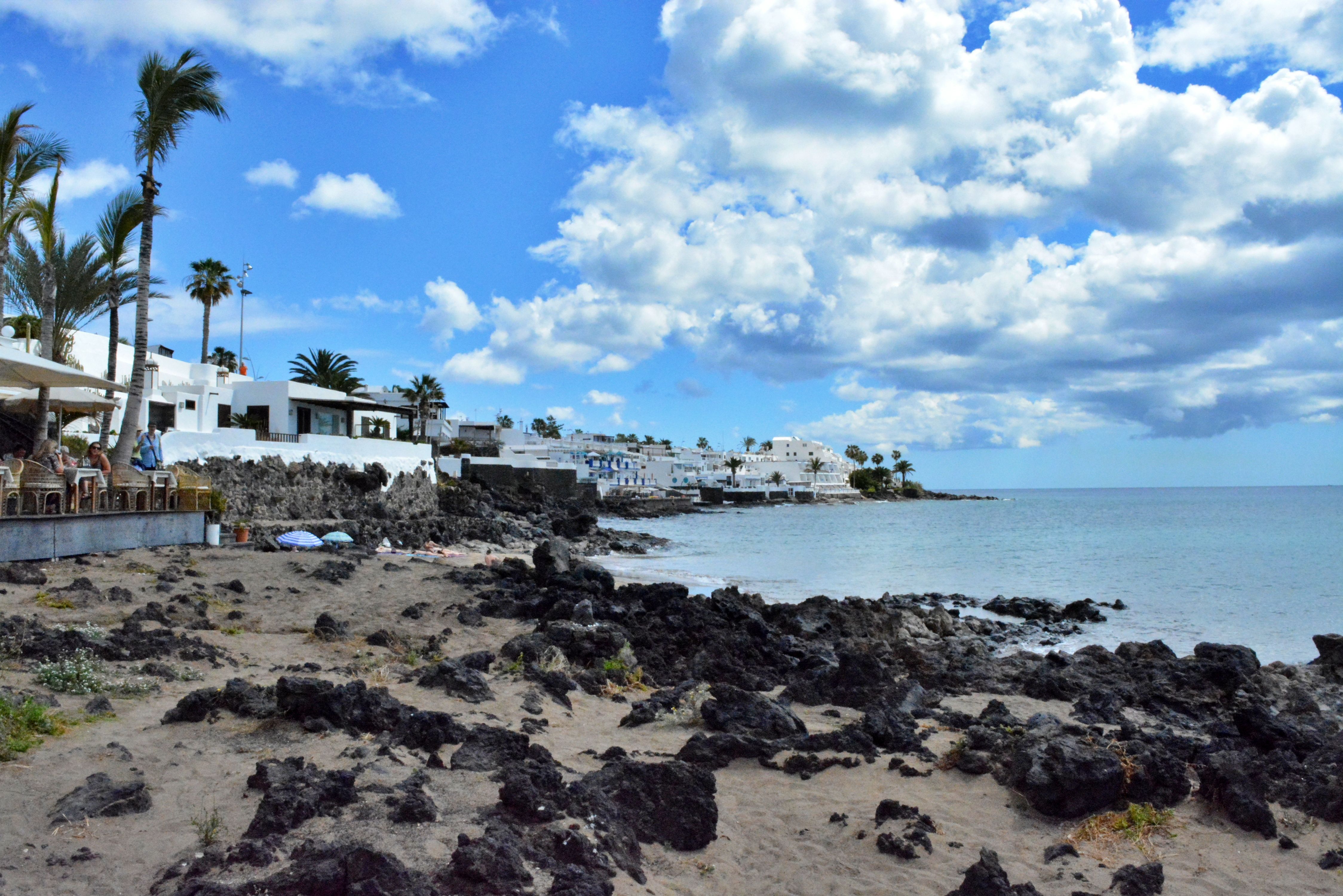 El litoral del municipio de Tías, donde se prevé la instalación de jaulas marinas. Foto: Ayuntamiento de Tías.