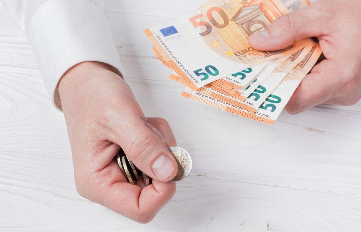 Monedas y billetes