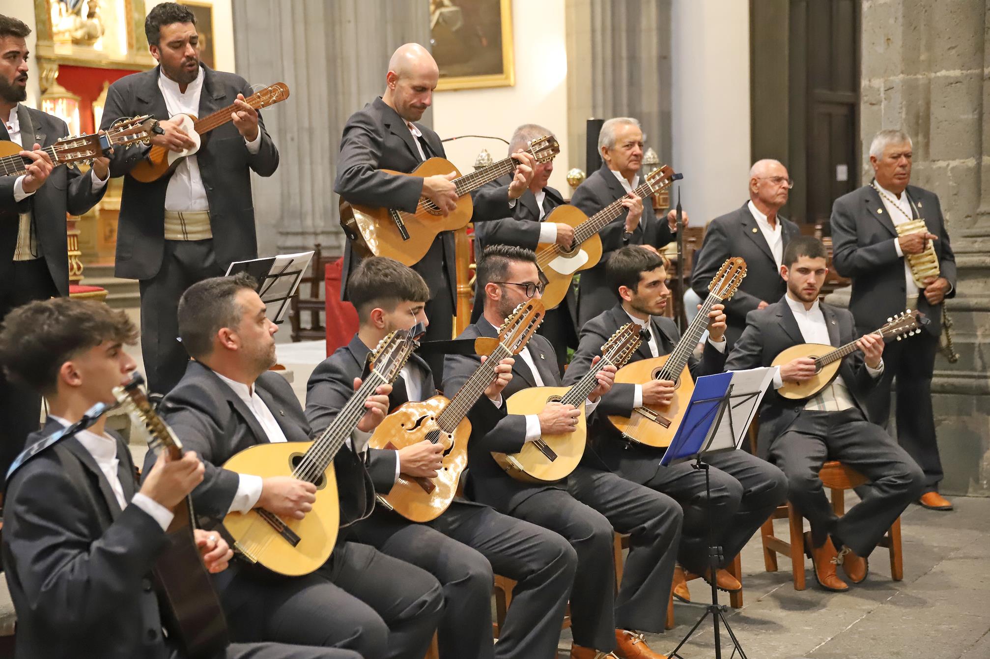 Rancho de Pascua de Tinajo en la Catedral de Santa Ana Rancho de Pascua de Tinajo en la Catedral de Santa Ana
