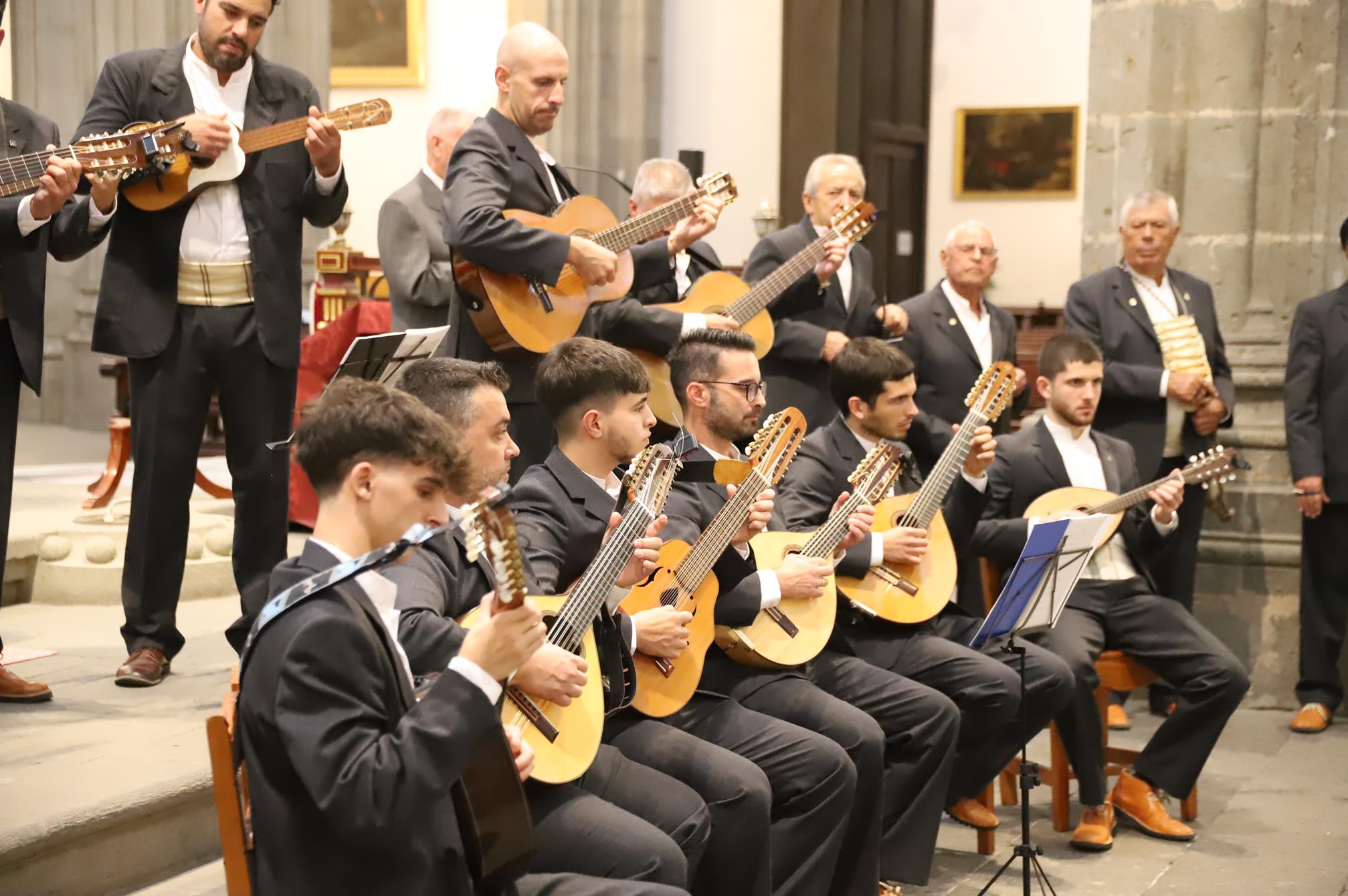 Rancho de Pascua de Tinajo en la Catedral de Santa Ana Rancho de Pascua de Tinajo en la Catedral de Santa Ana