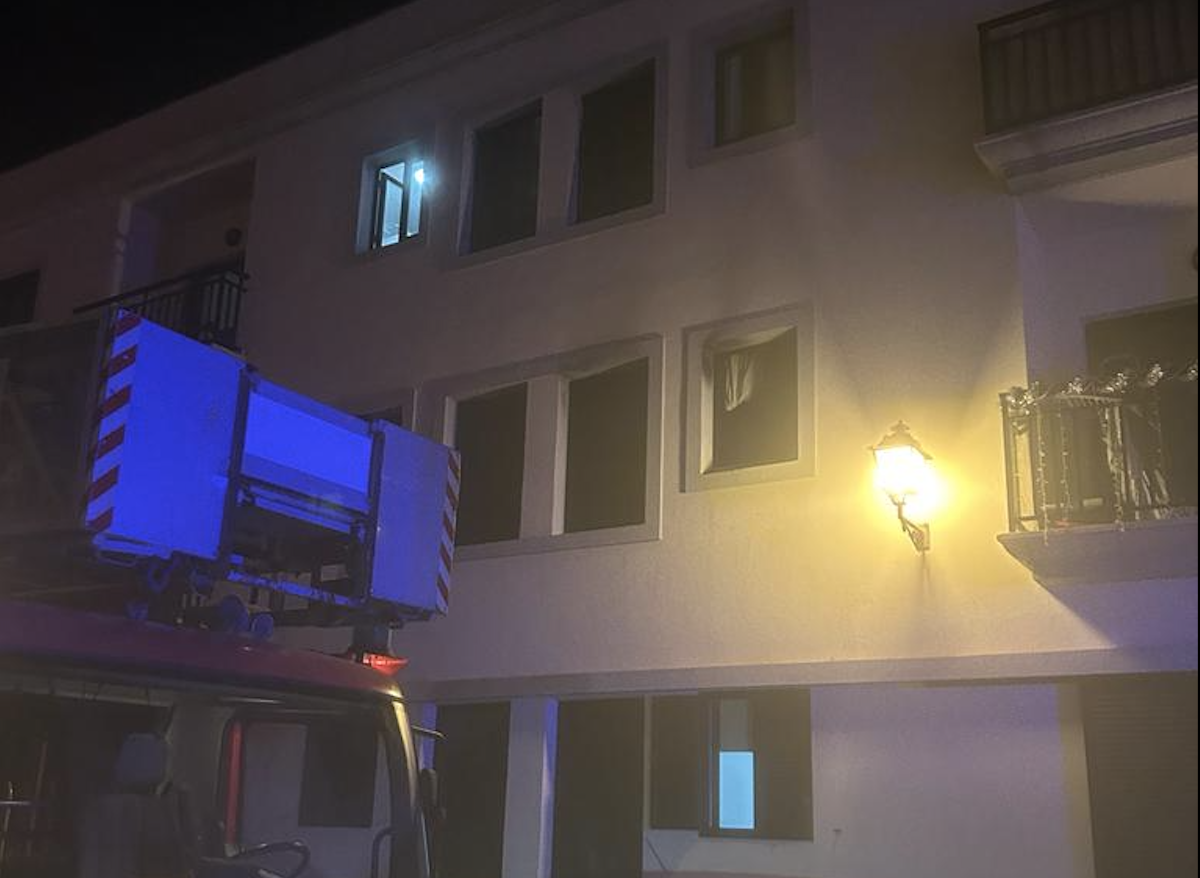 La vivienda en la que salía humo en la calle Salamanca de Arrecife.
