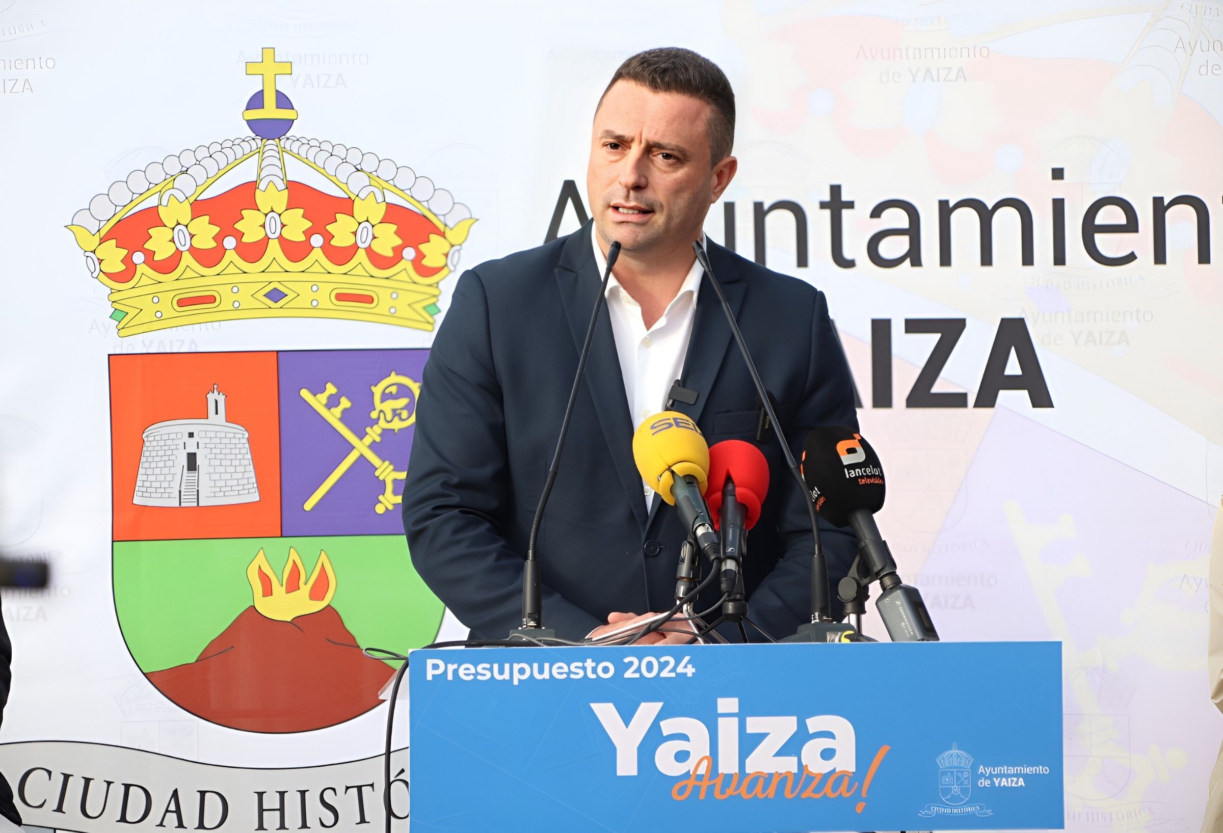 El alcalde de Yaiza, Óscar Noda, ha desglosado este viernes en rueda de prensa el Presupuesto municipal 2024