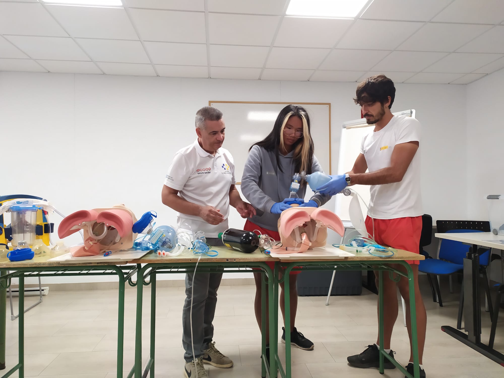 Cursos de reanimación y primeros auxilios en Lanzarote Cursos de reanimación y primeros auxilios en Lanzarote