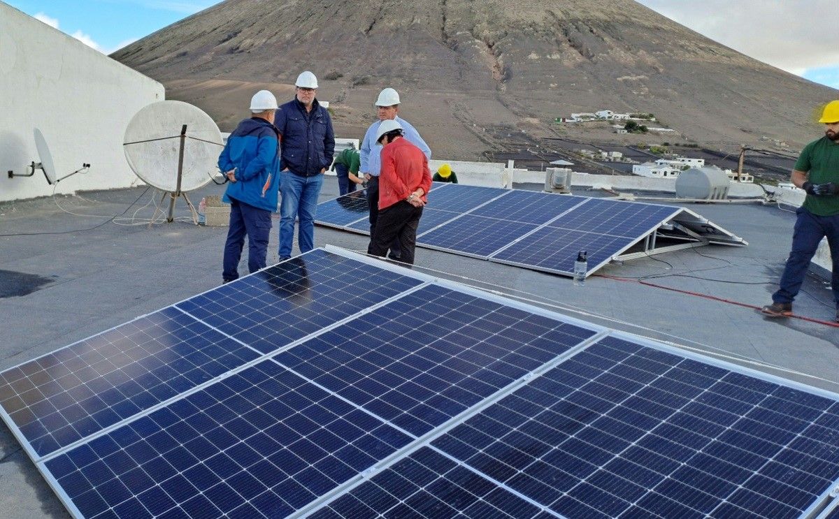 Las obras de instalación de las placas en Montaña Blanca 
