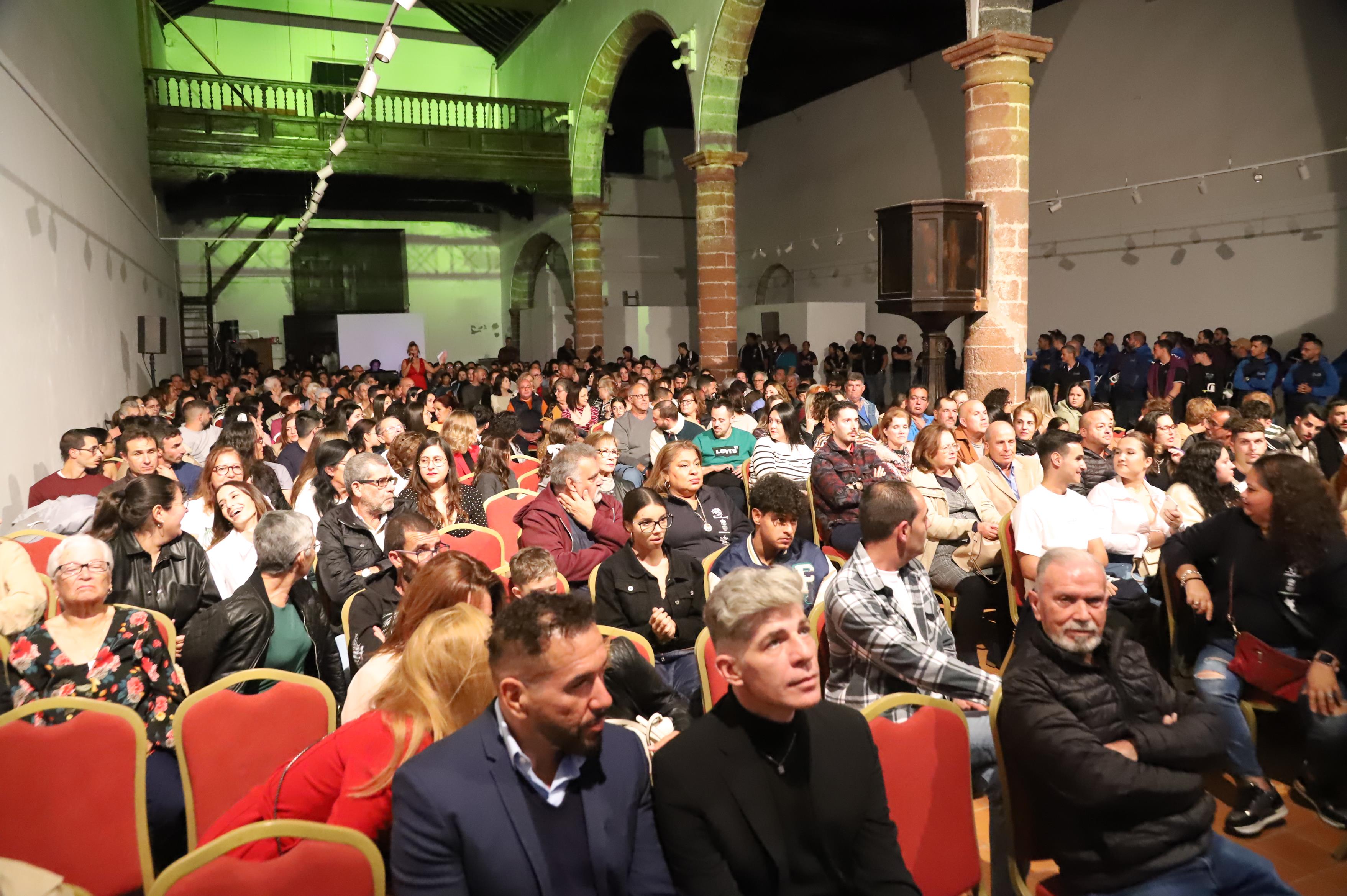 Presentación de la comparsa Los Cumbacheros, 2024 Presentación de la comparsa Los Cumbacheros, 2024