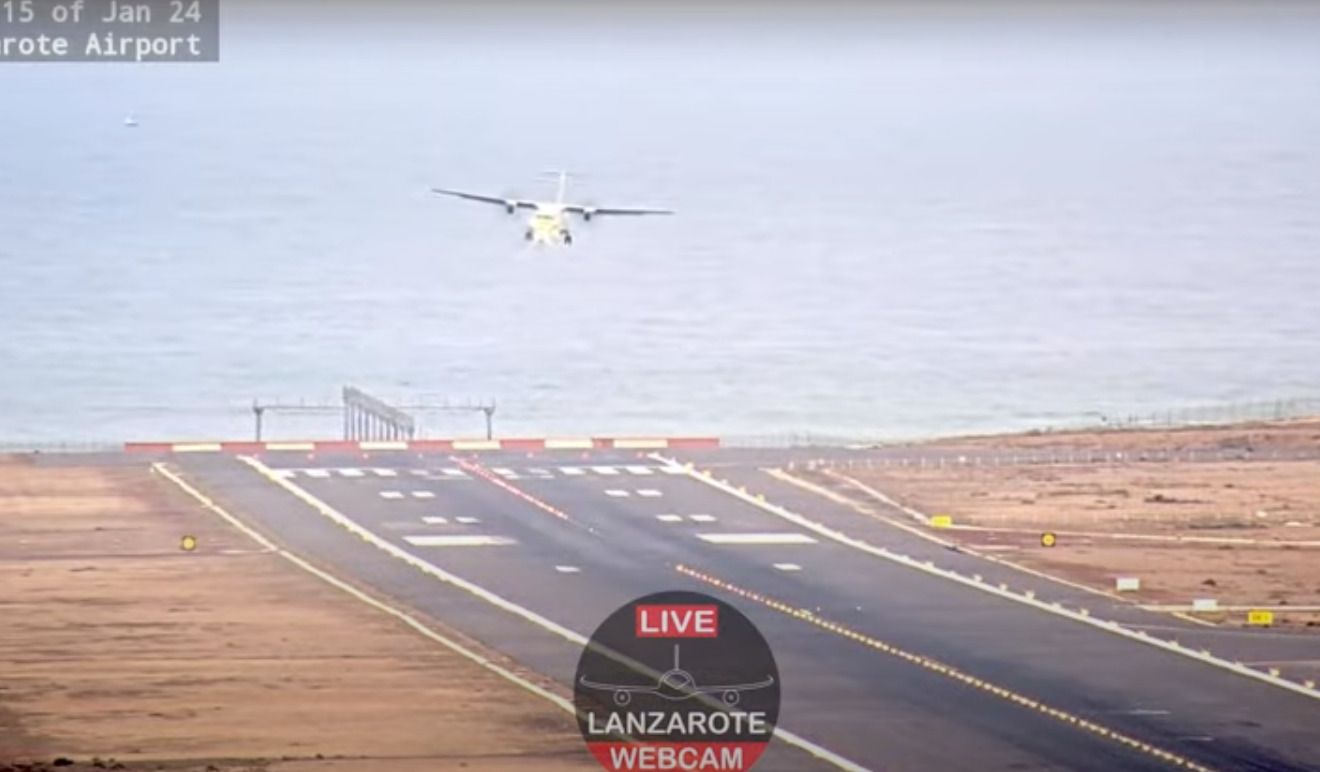 Aterrizaje frustrado de un avión en Lanzarote