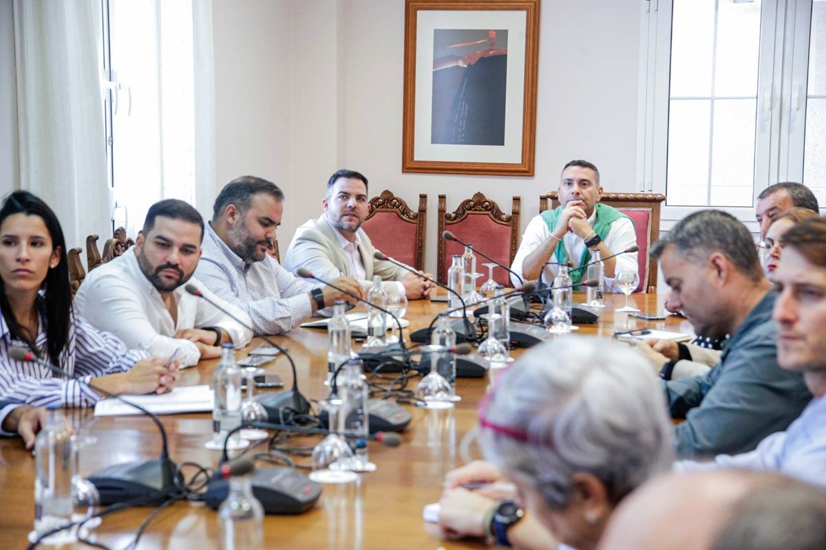 Reunión del Cabildo para el pacto por el paisaje en Lanzarote