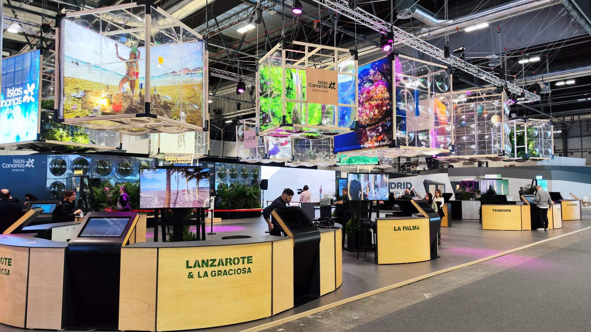 Fernándo Cavijo y políticos de Lanzarote en la 'Feria Internacional de Turismo 2024' de Madrid 