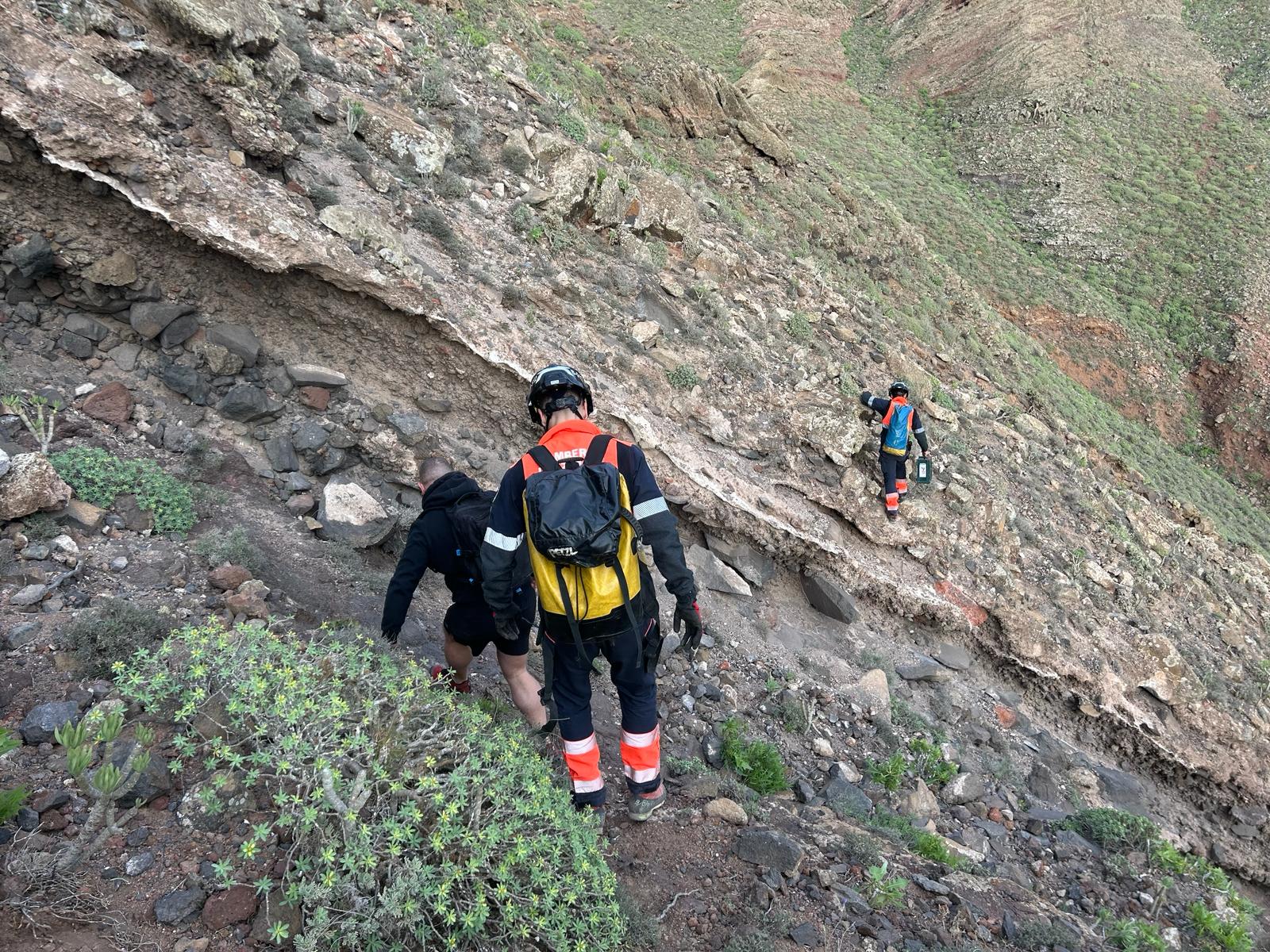 Rescatado un senderista "en pánico" en Peñas del Chache