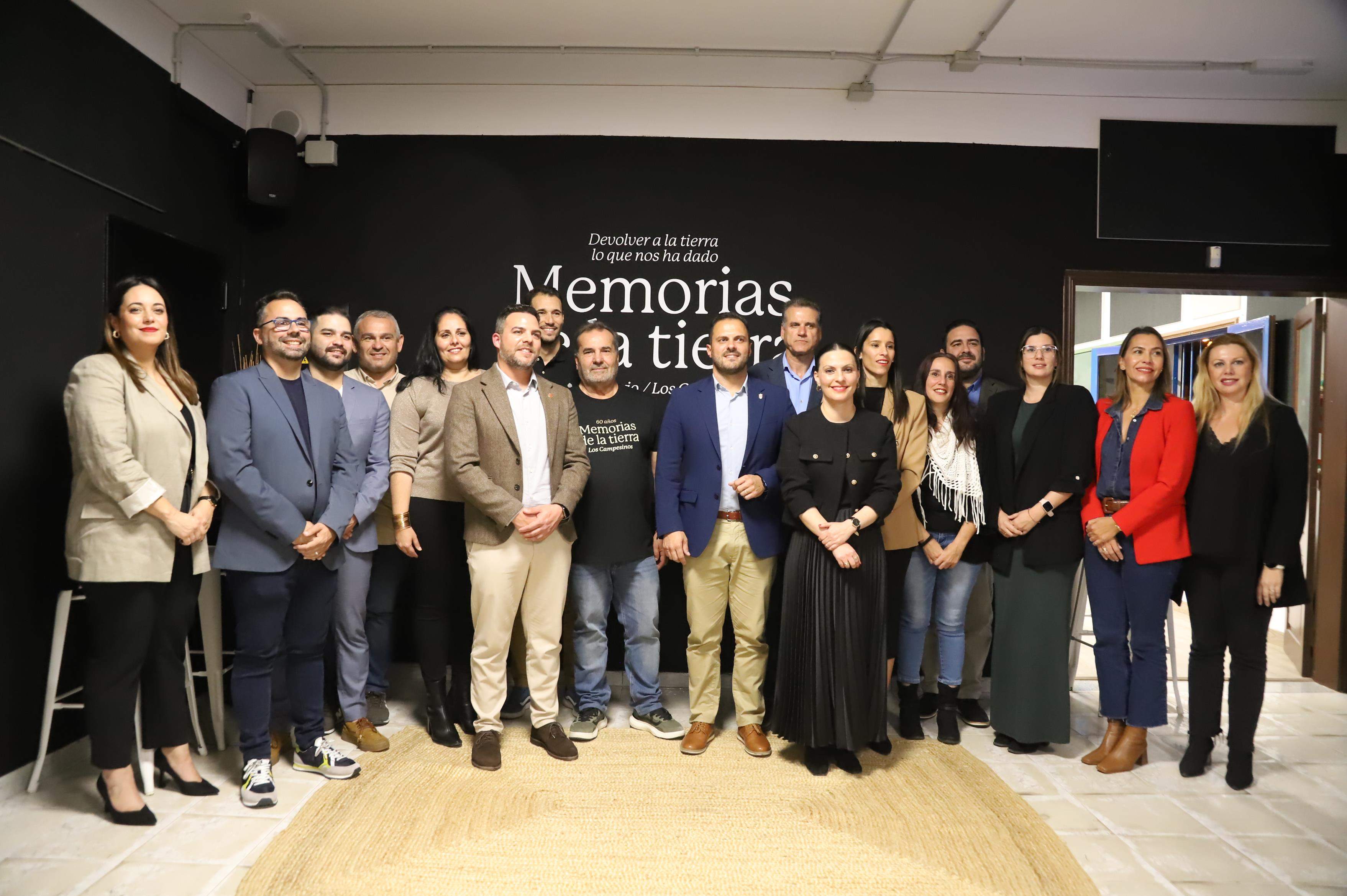La agrupación folklórica durante la presentación de 'Memorias de la Tierra' La agrupación folklórica durante la presentación de 'Memorias de la Tierra'