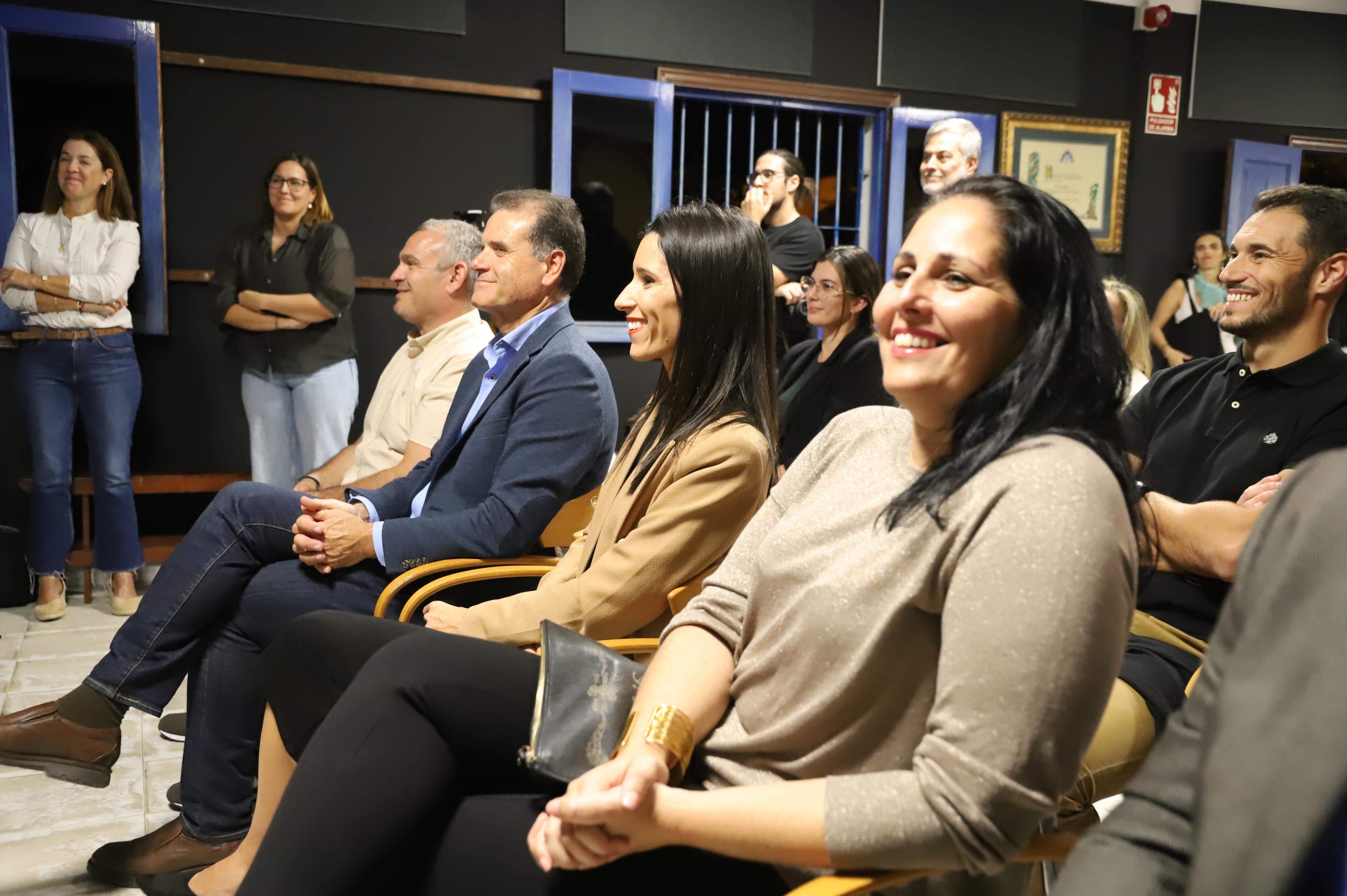 La agrupación folklórica durante la presentación de 'Memorias de la Tierra' La agrupación folklórica durante la presentación de 'Memorias de la Tierra'