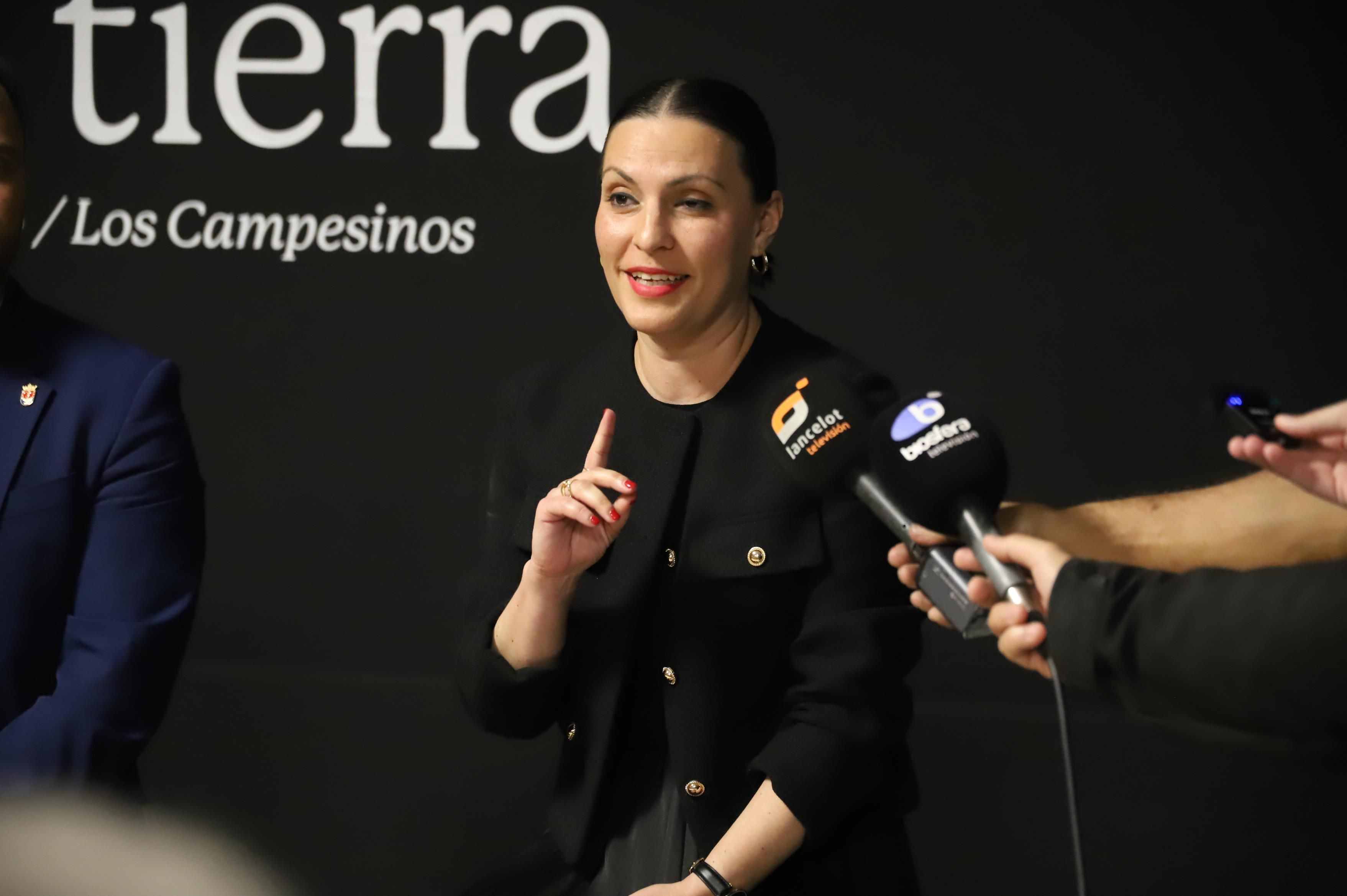 La agrupación folklórica durante la presentación de 'Memorias de la Tierra' La agrupación folklórica durante la presentación de 'Memorias de la Tierra'