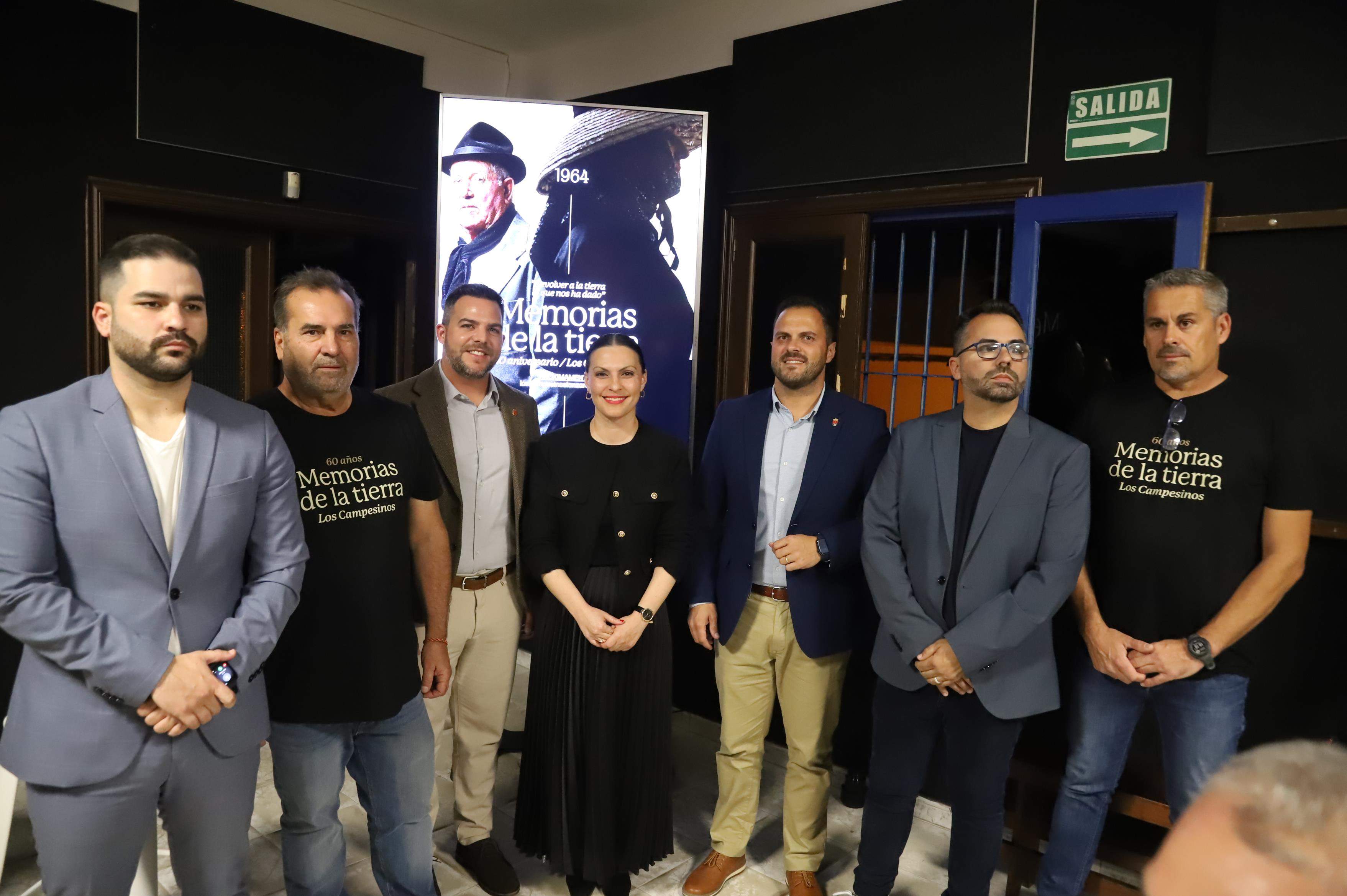 La agrupación folklórica durante la presentación de 'Memorias de la Tierra' La agrupación folklórica durante la presentación de 'Memorias de la Tierra'