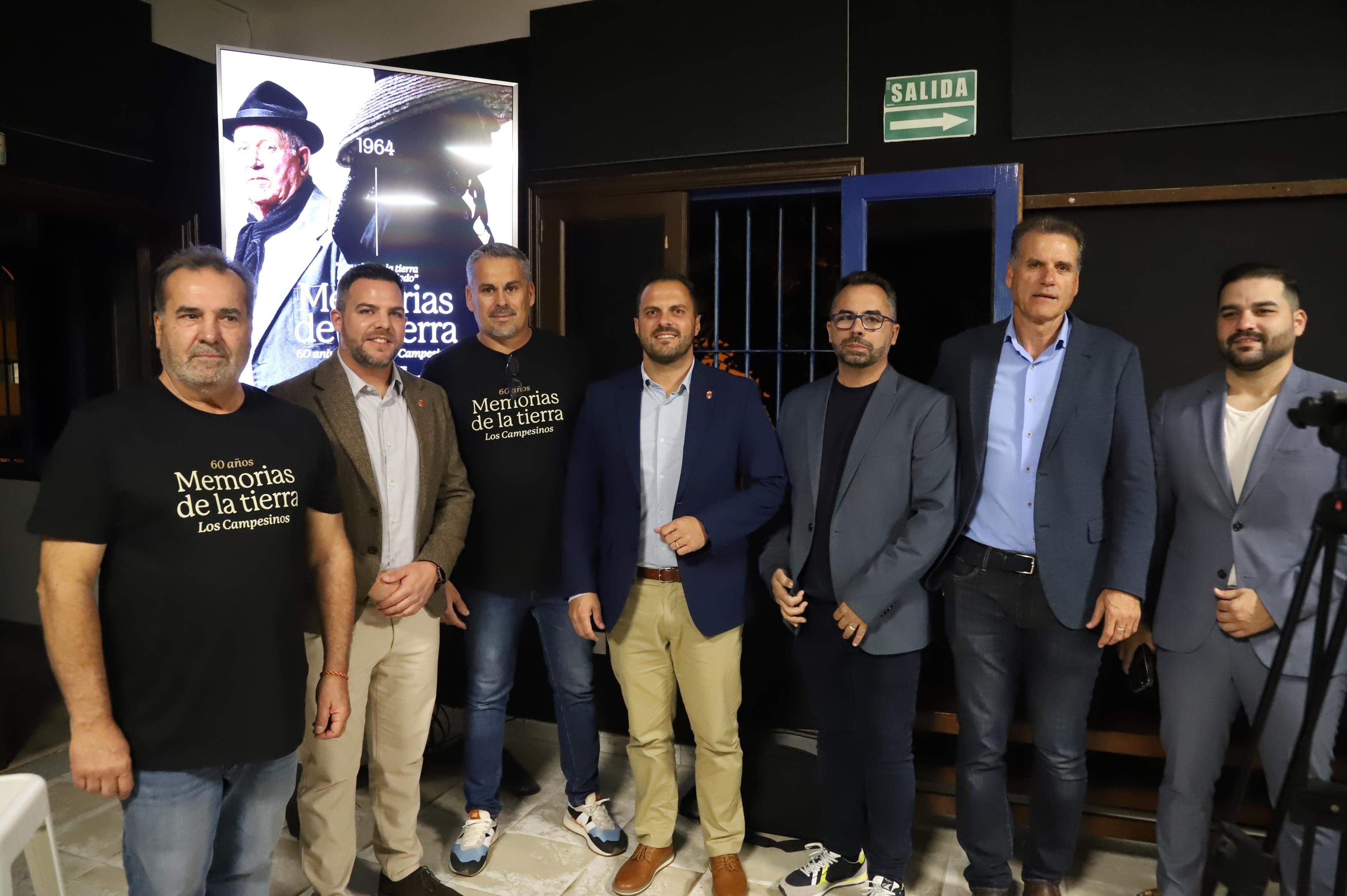 La agrupación folklórica durante la presentación de 'Memorias de la Tierra' La agrupación folklórica durante la presentación de 'Memorias de la Tierra'