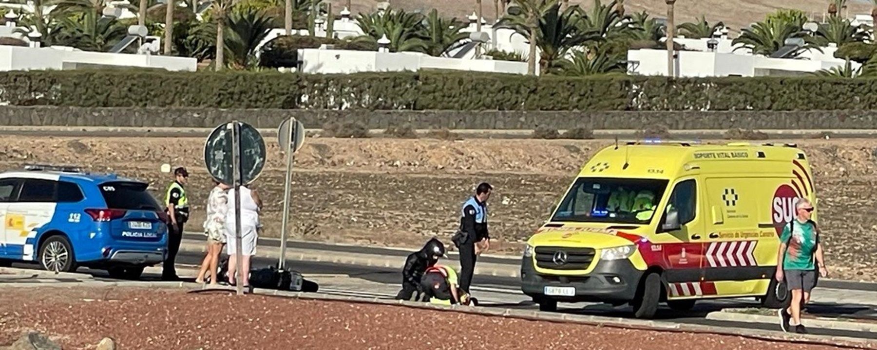 El motorista accidentado en Faro de Pechiguera (Foto: La Voz)