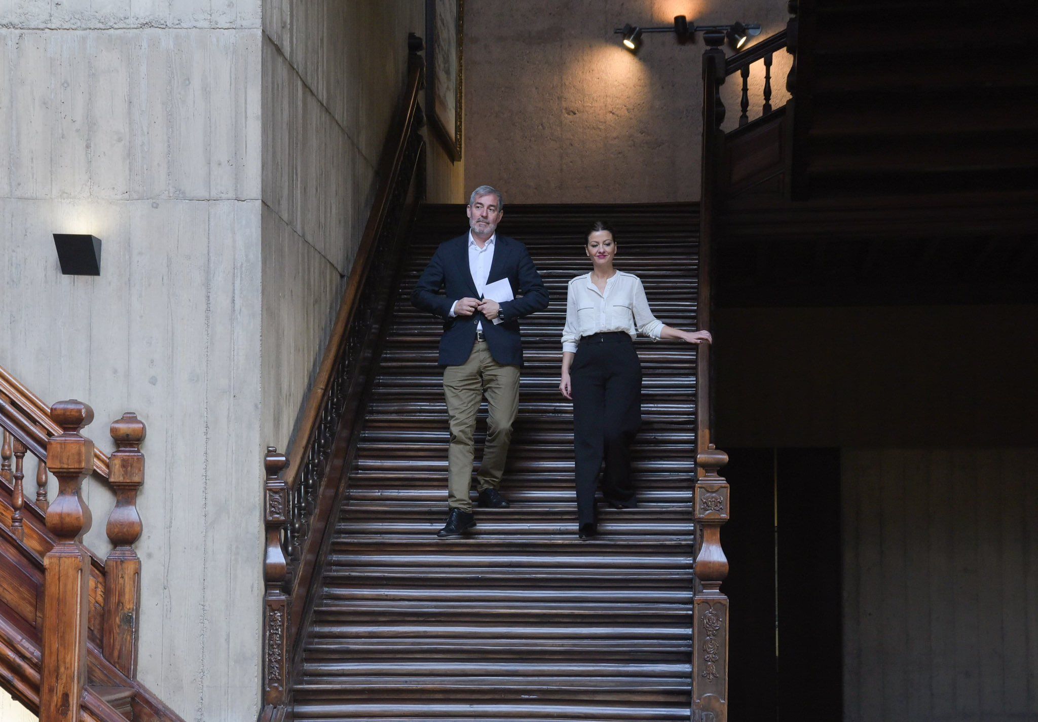 El presidente de Canarias, Fernando Clavijo, junto a la ministra de Infancia y Juventud, Sira Rego. Foto: Gobierno de Canarias.