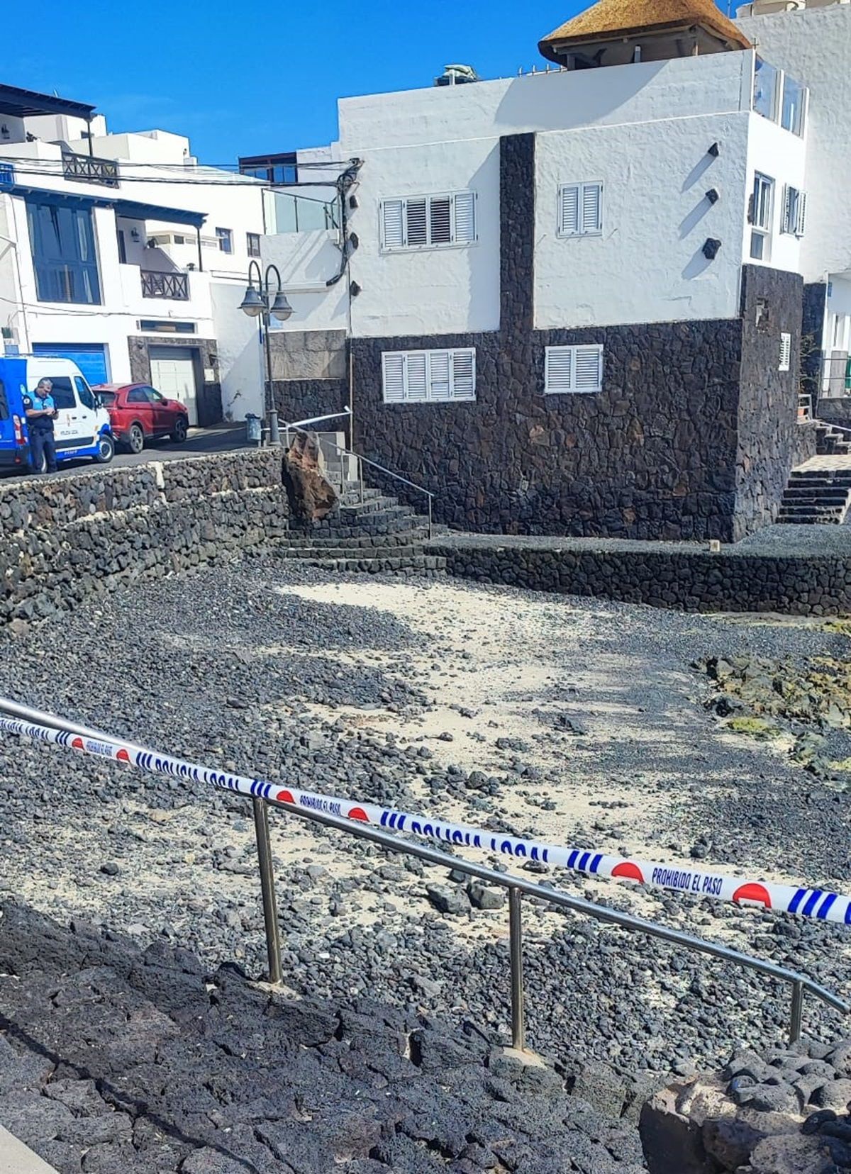 Vertidos en Playa Grande de Punta Mujeres