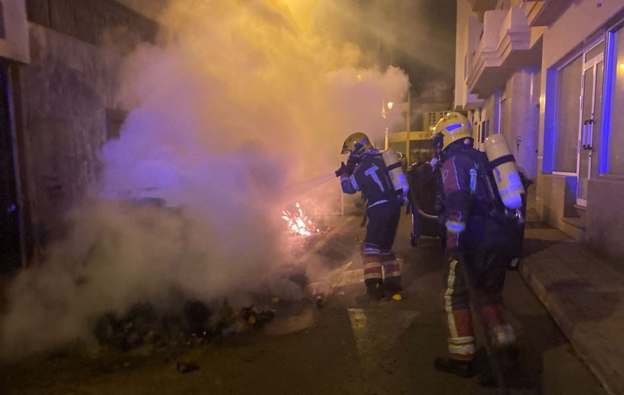 Incendio de contenedores