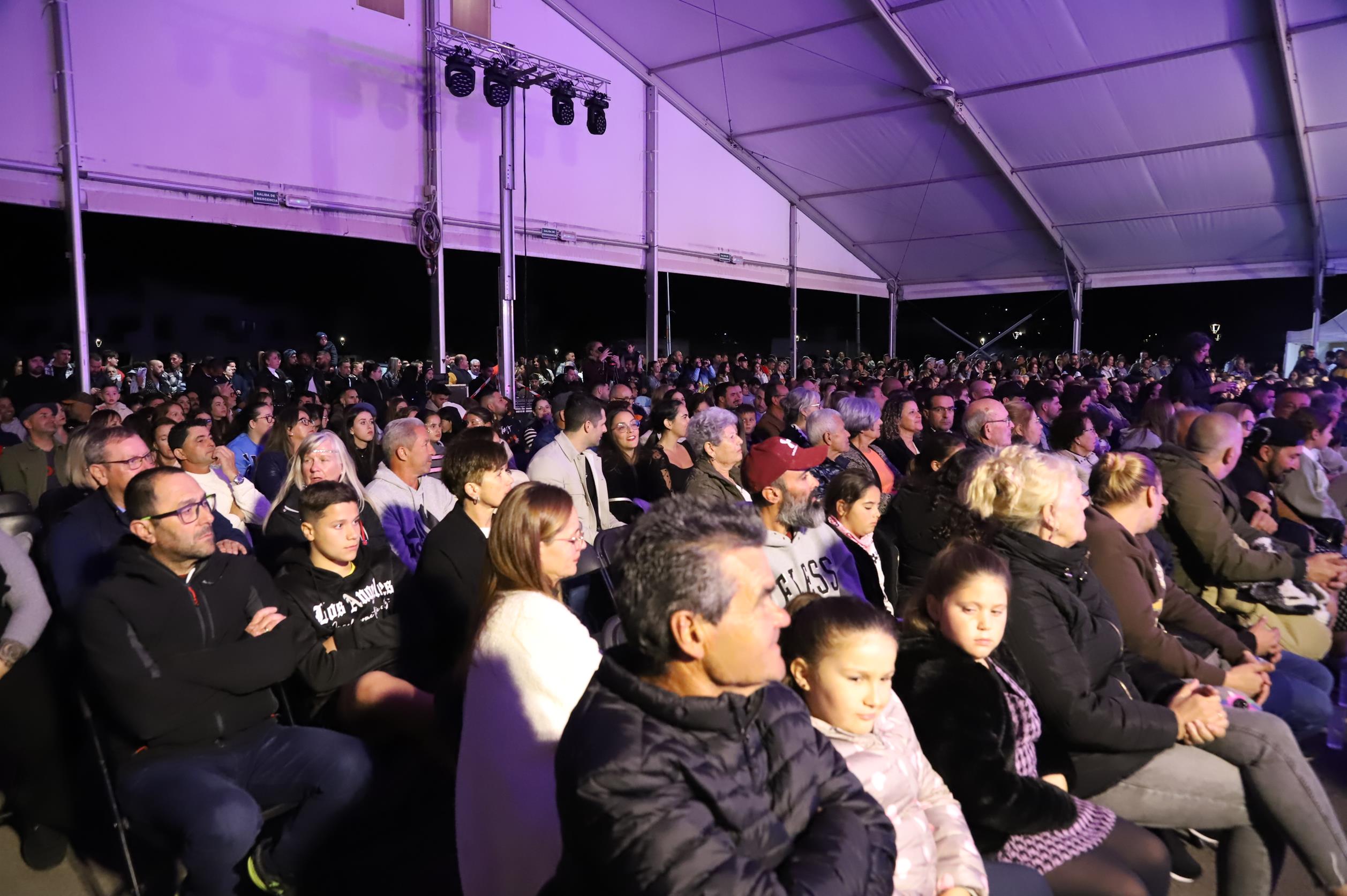 Presentación de las comparsa Los Timanfeiros y Los Yaiseros, 2024 Presentación de las comparsa Los Timanfeiros y Los Yaiseros, 2024