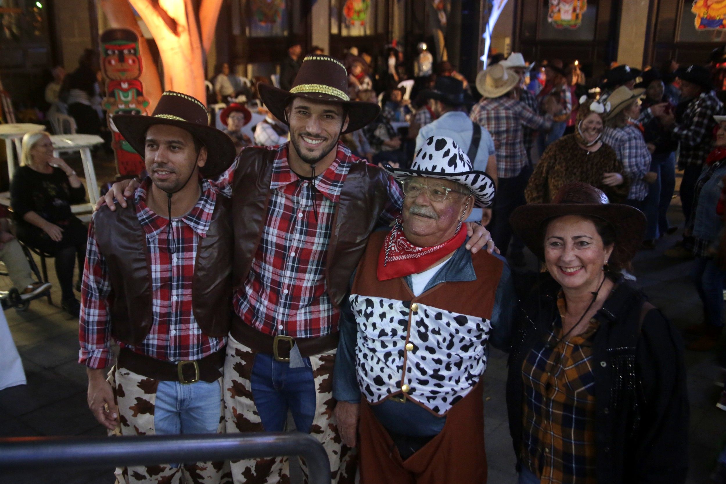 Séptimo baile de marcarita de mayores Séptimo baile de marcarita de mayores
