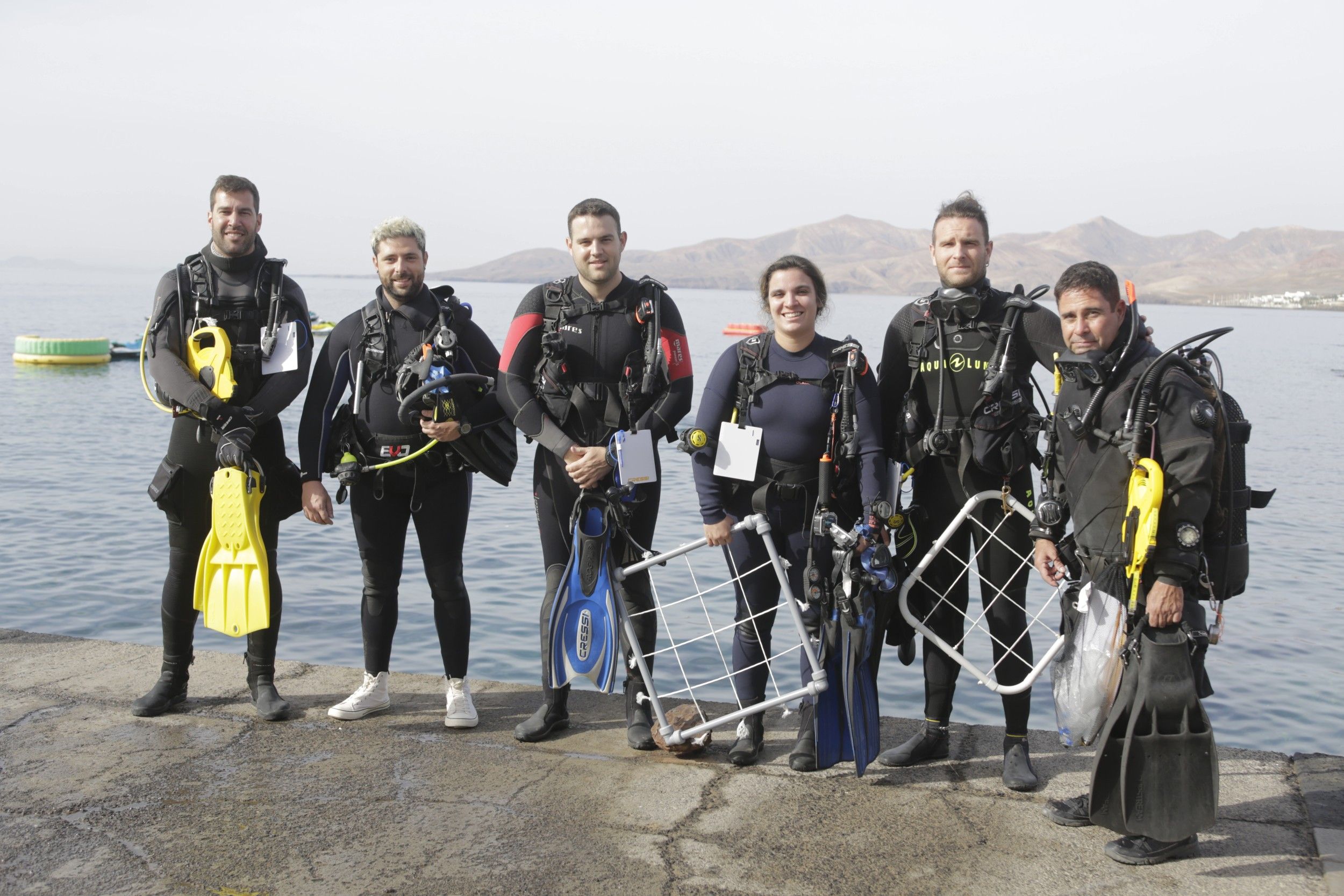 Científicos del 'Proyecto Amplía' bucean en las aguas de Lanzarote. Foto: Juan Mateos.