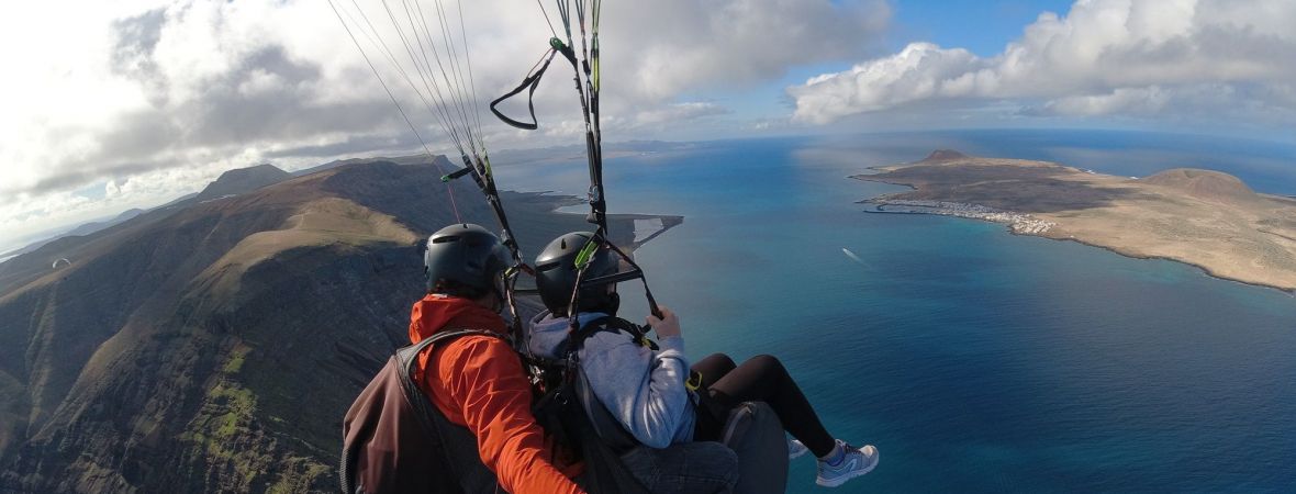 Vuelo en parapente con Abubila