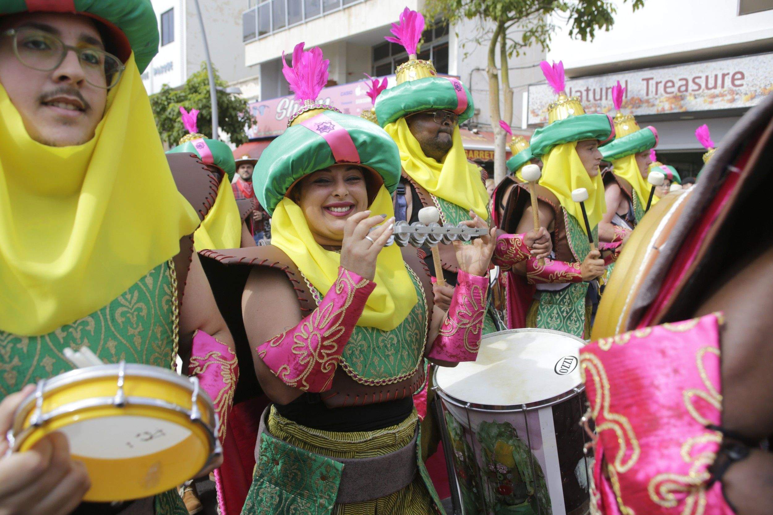 Pasacalles de Carnaval de Arrecife, 2024 (Fotos: Juan Mateos) Pasacalles de Carnaval de Arrecife, 2024 (Fotos: Juan Mateos)