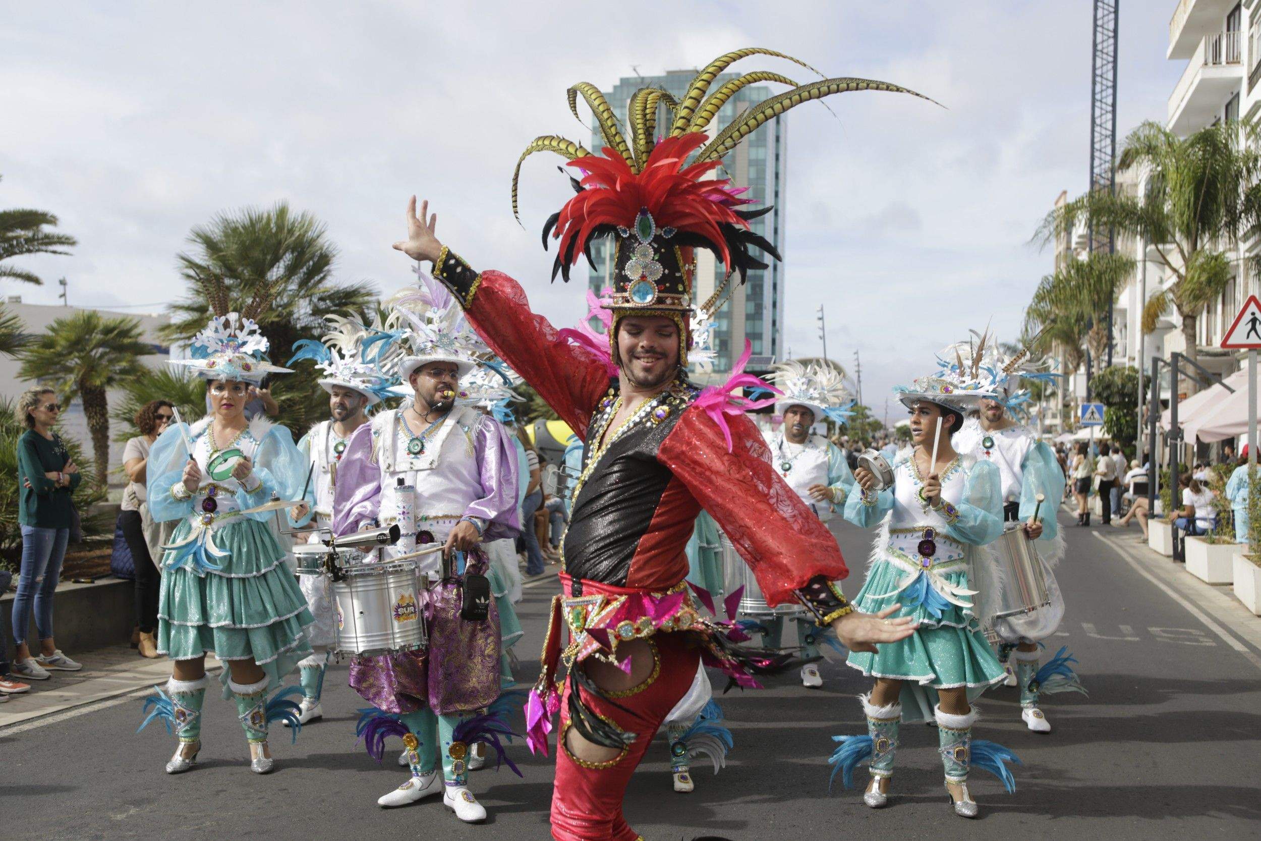 Pasacalles de Carnaval de Arrecife, 2024 (Fotos: Juan Mateos) Pasacalles de Carnaval de Arrecife, 2024 (Fotos: Juan Mateos)
