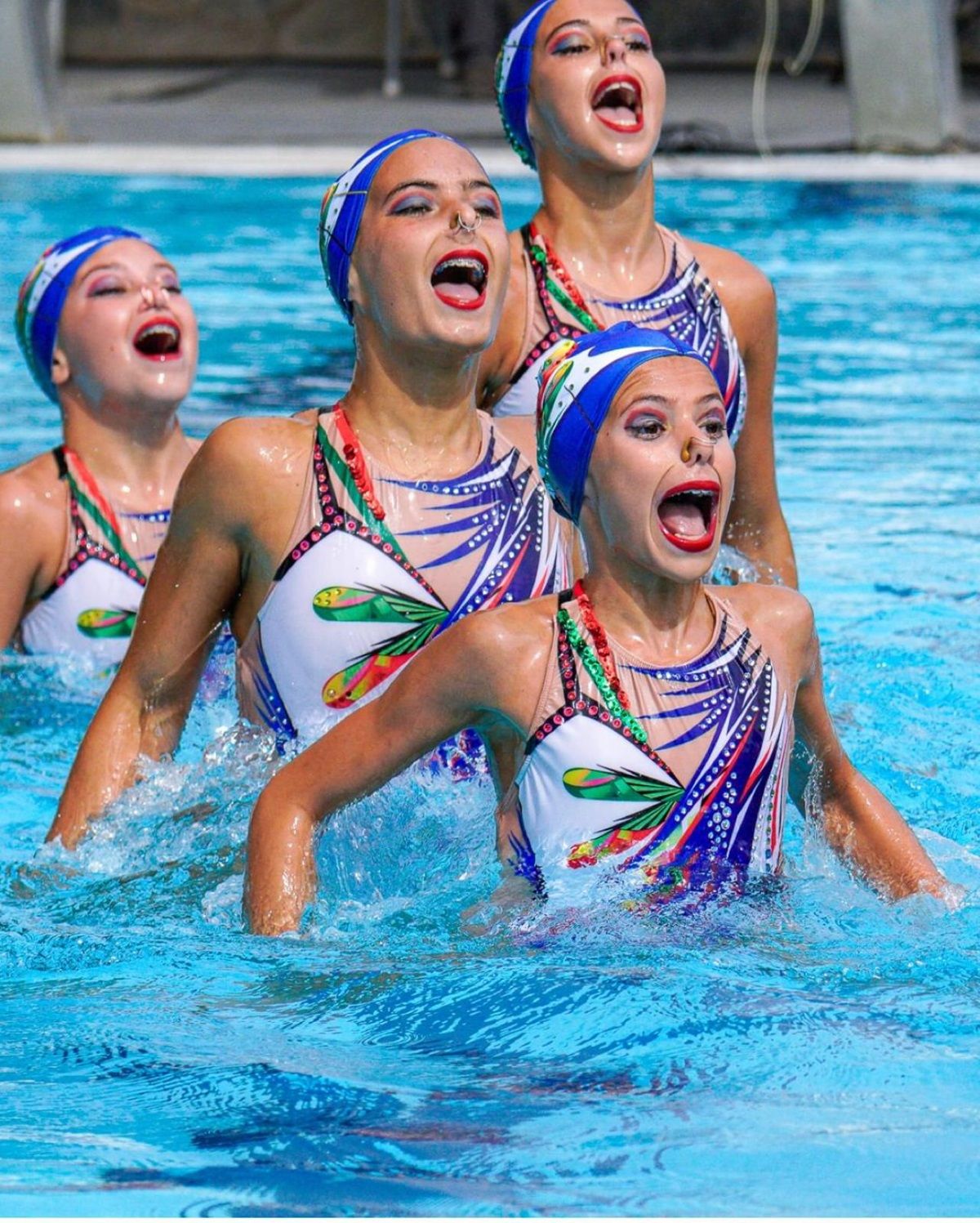 'Los Pingüinos' durante el Campeonato Regional de natación artística