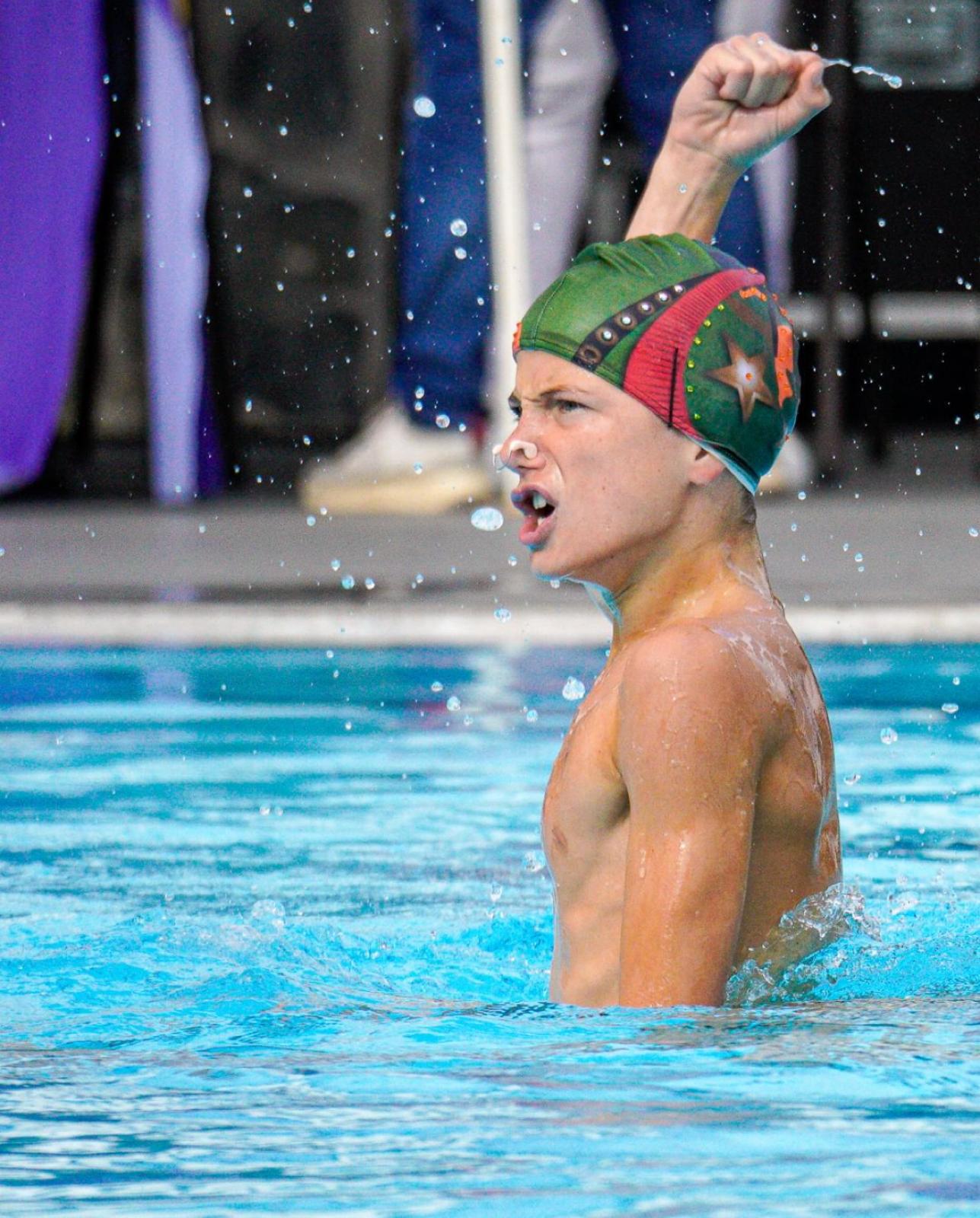 'Los Pingüinos' en el Campeonato Regional de natación artística