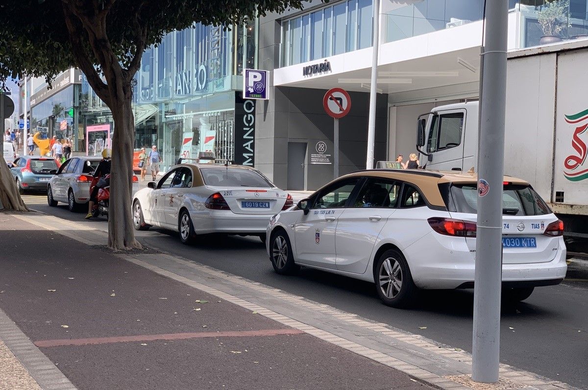 Taxi rank in Puerto del Carmen