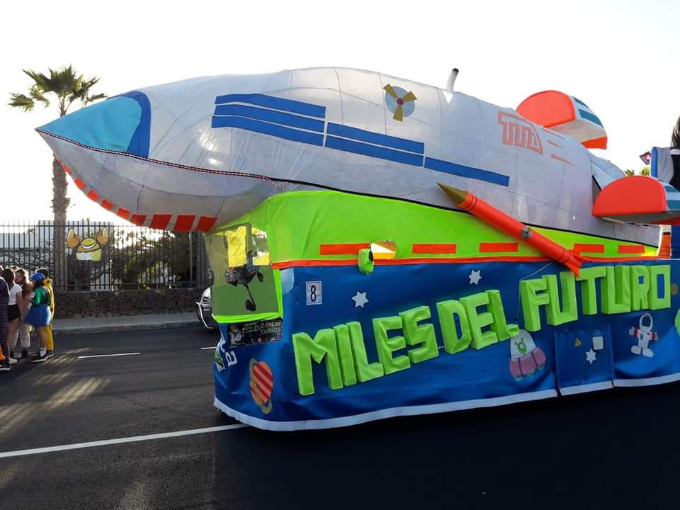 Las carrozas en los Carnavales de otros años Las carrozas en los Carnavales de otros años