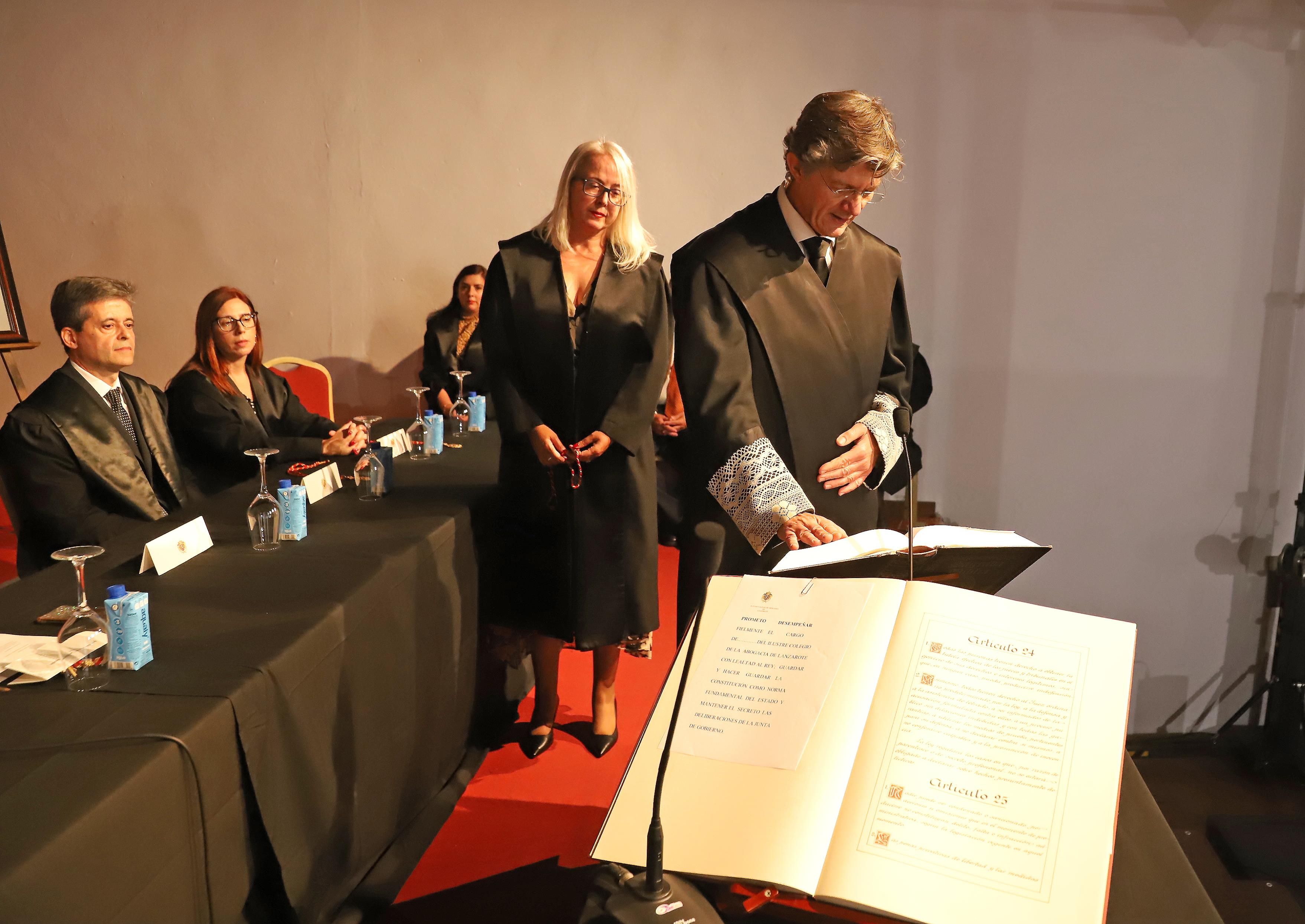 Toma de Posesión de Junta de Gobierno del Colegio de Abogados (5) Toma de Posesión de Junta de Gobierno del Colegio de Abogados (5)