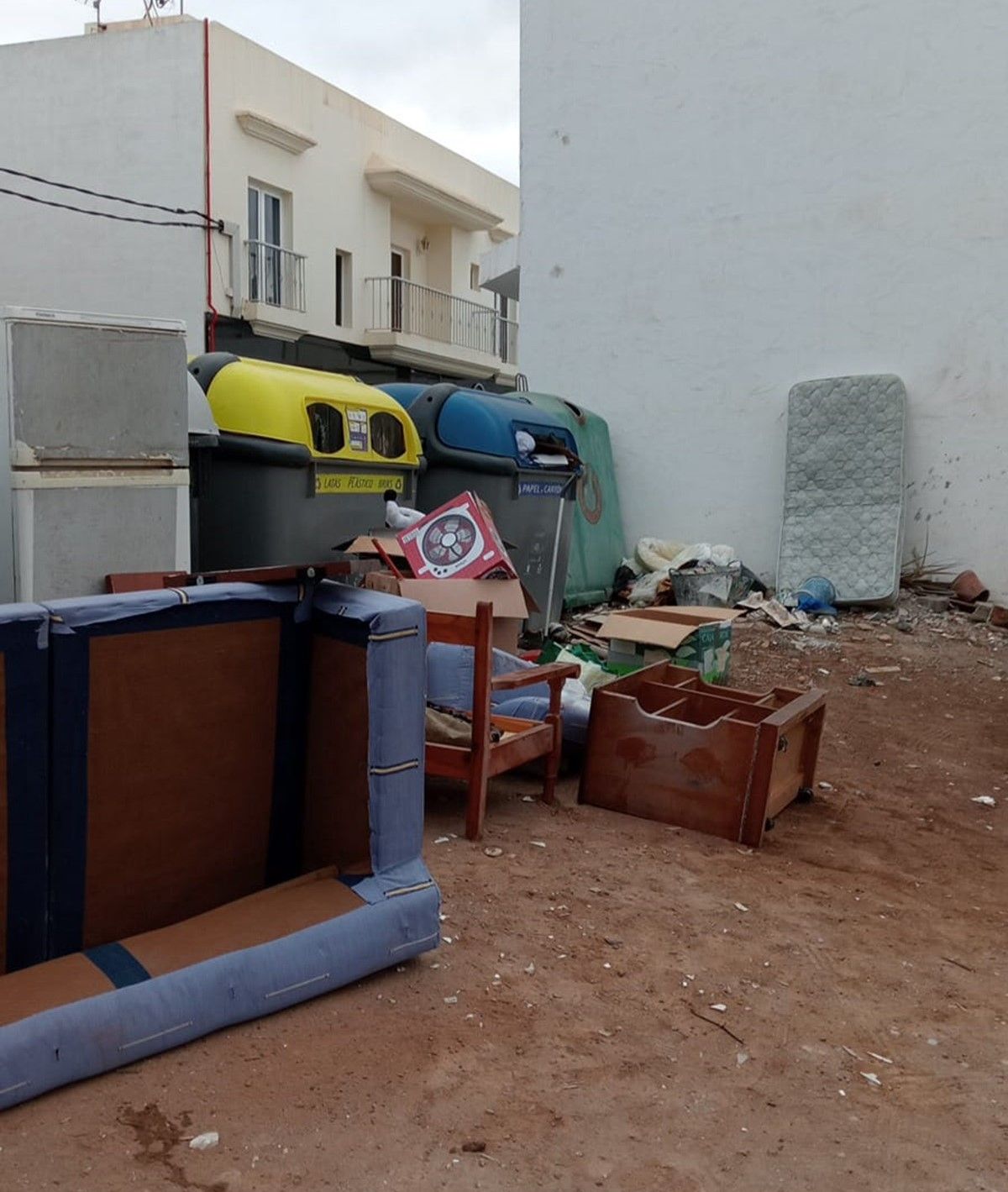 La basura acumulada en el barrio de Titerroy